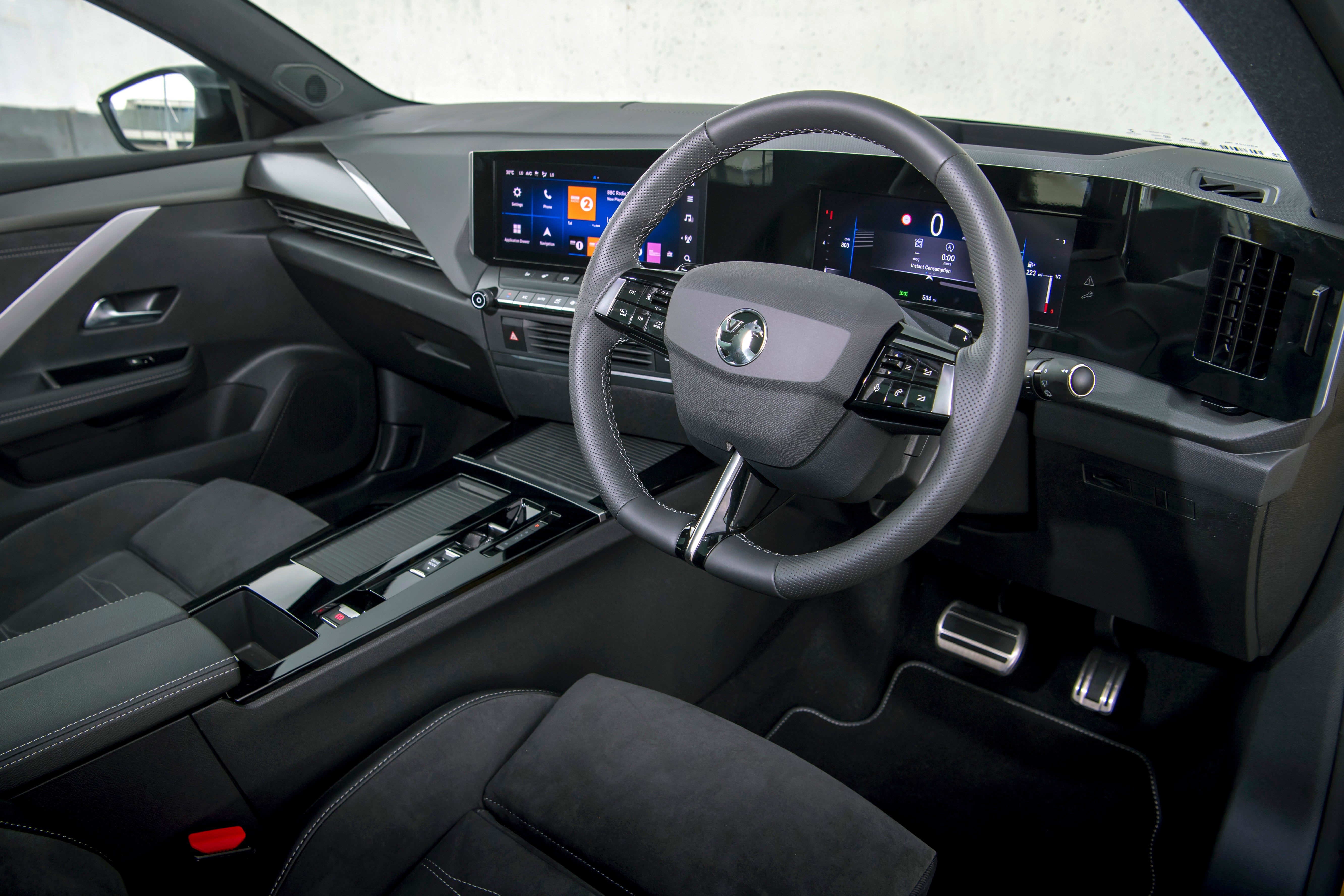 Vauxhall Astra Review 2022: front dashboard