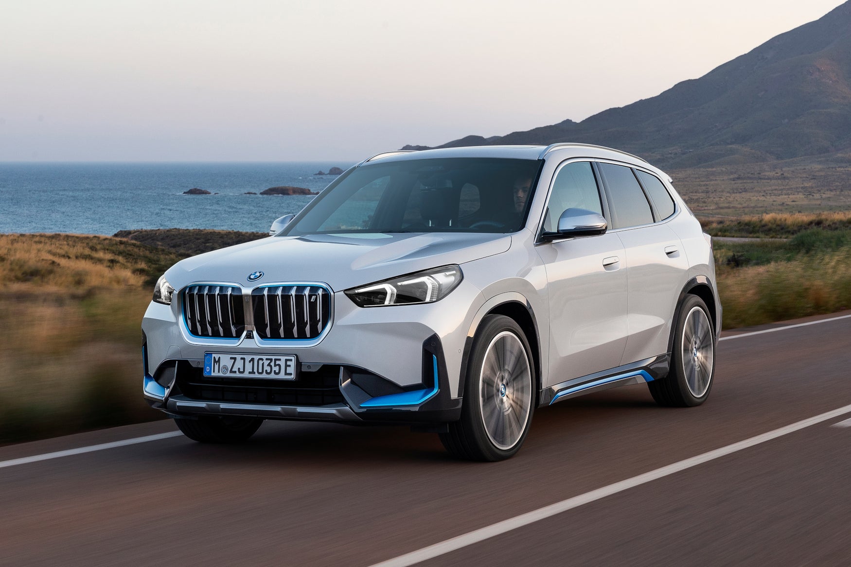 BMW iX1 2022 reveal: front