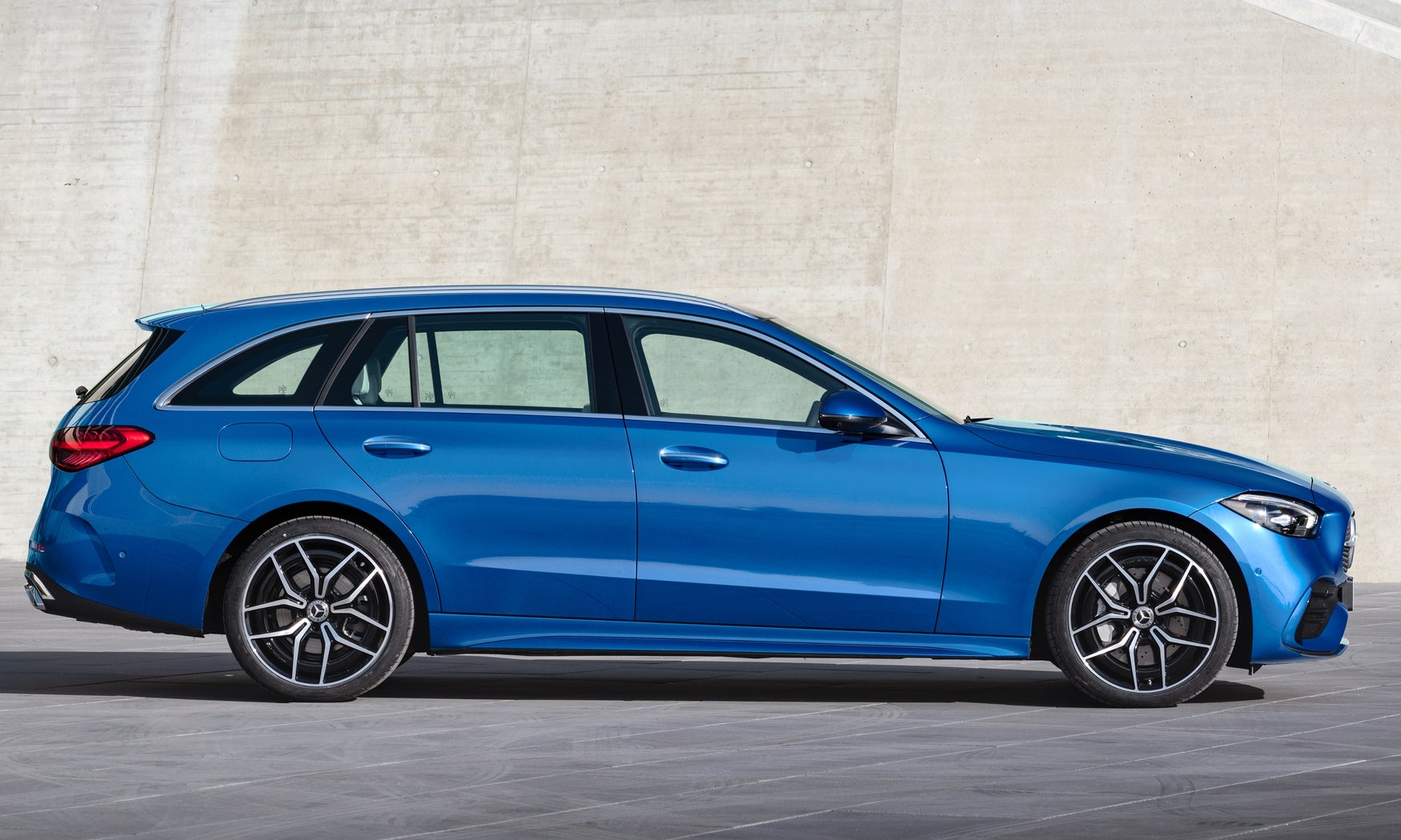 2021 Mercedes C-Class estate profile