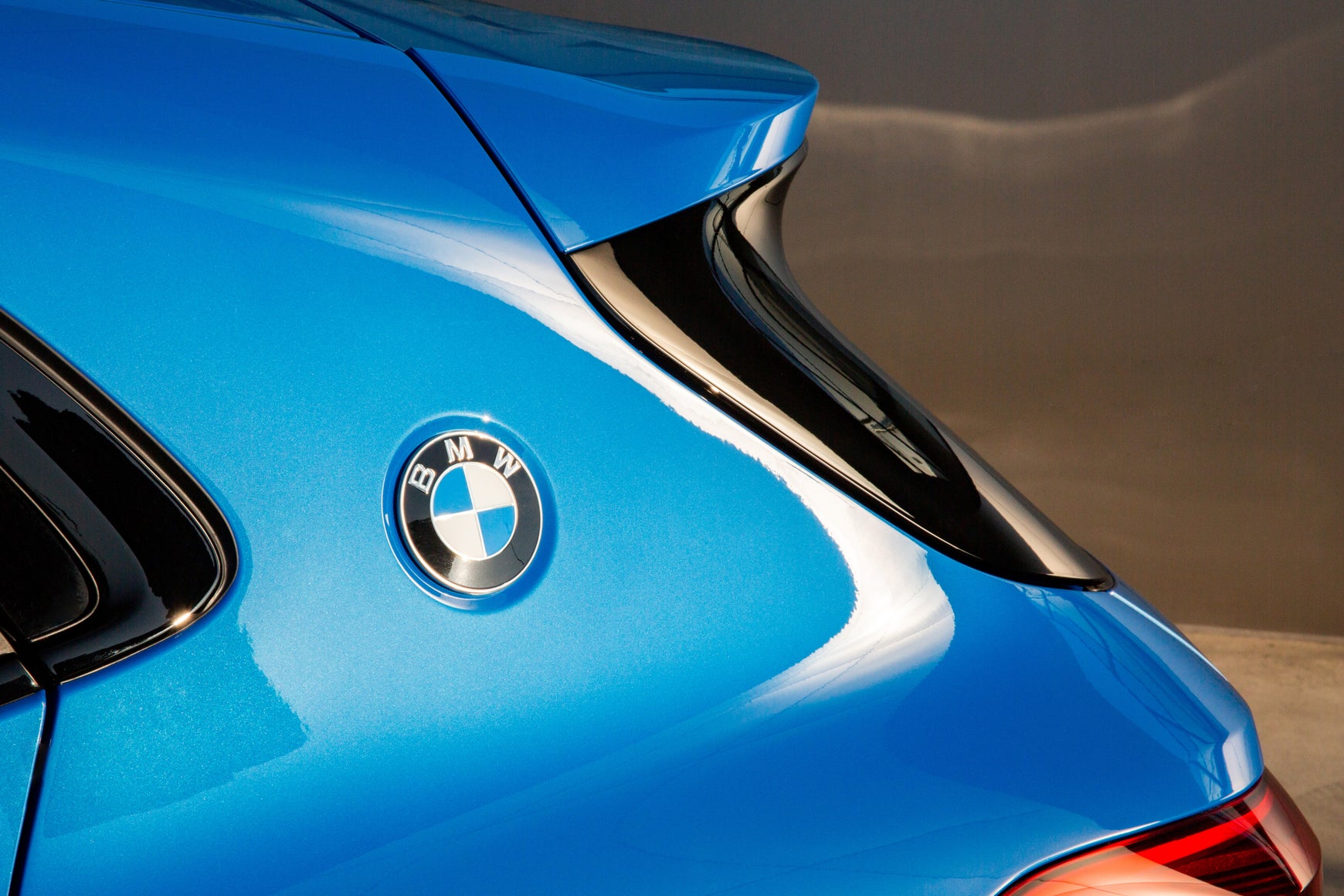 BMW badge X2