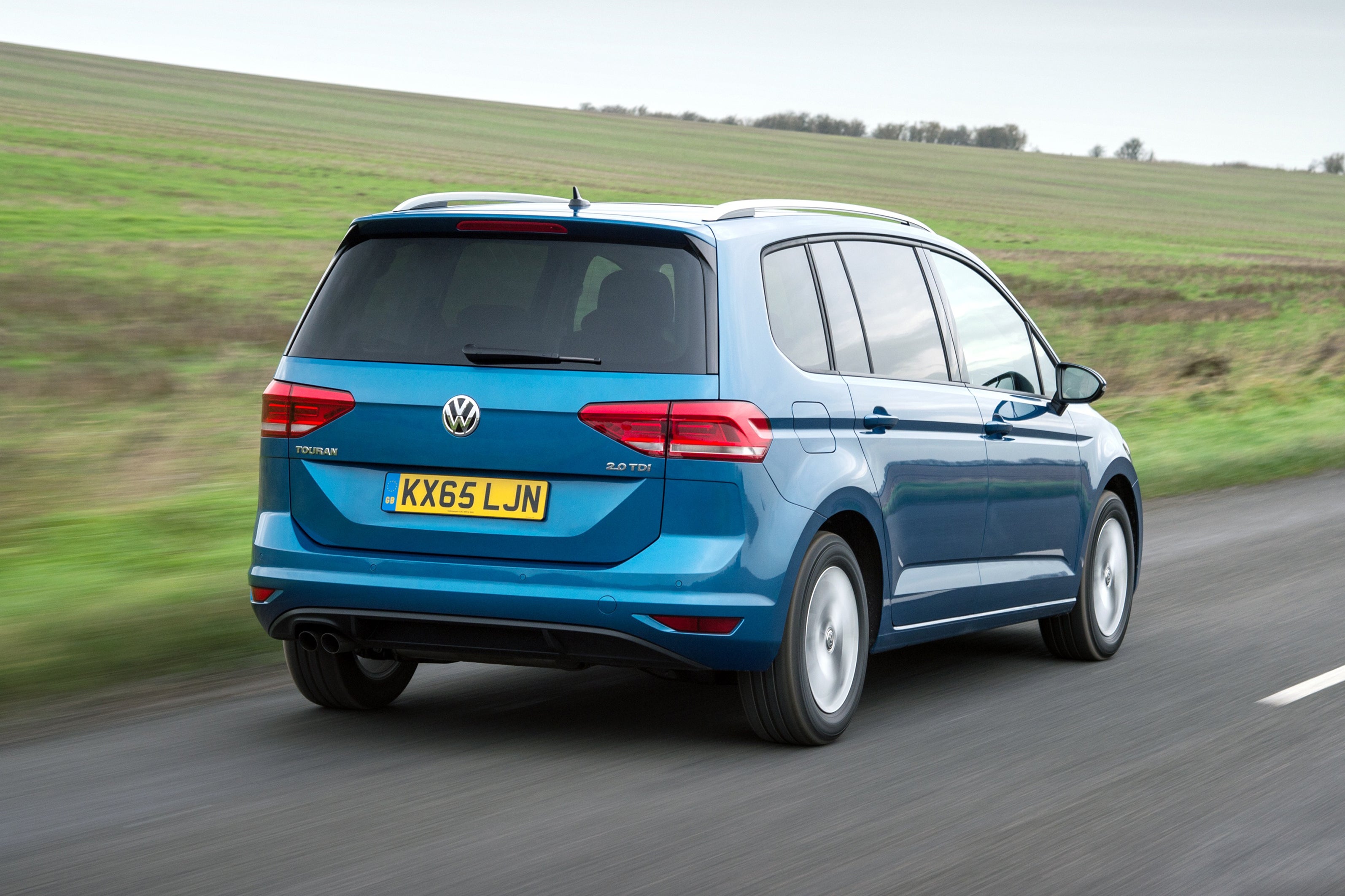 Volkswagen Touran Review 2022: rear dynamic
