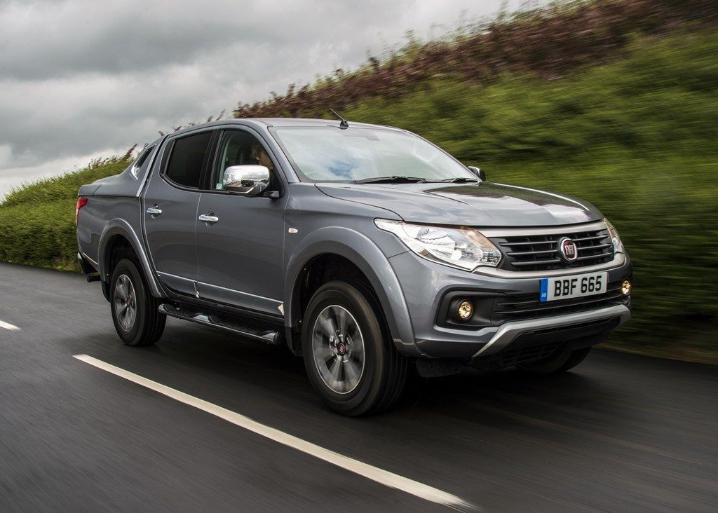 Fiat Fullback Driving