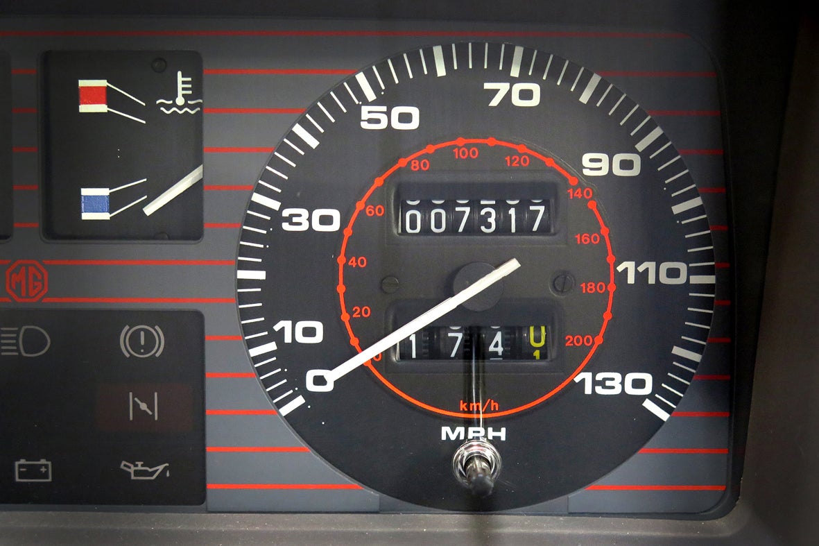 MG Metro turbo dash instrument speedo