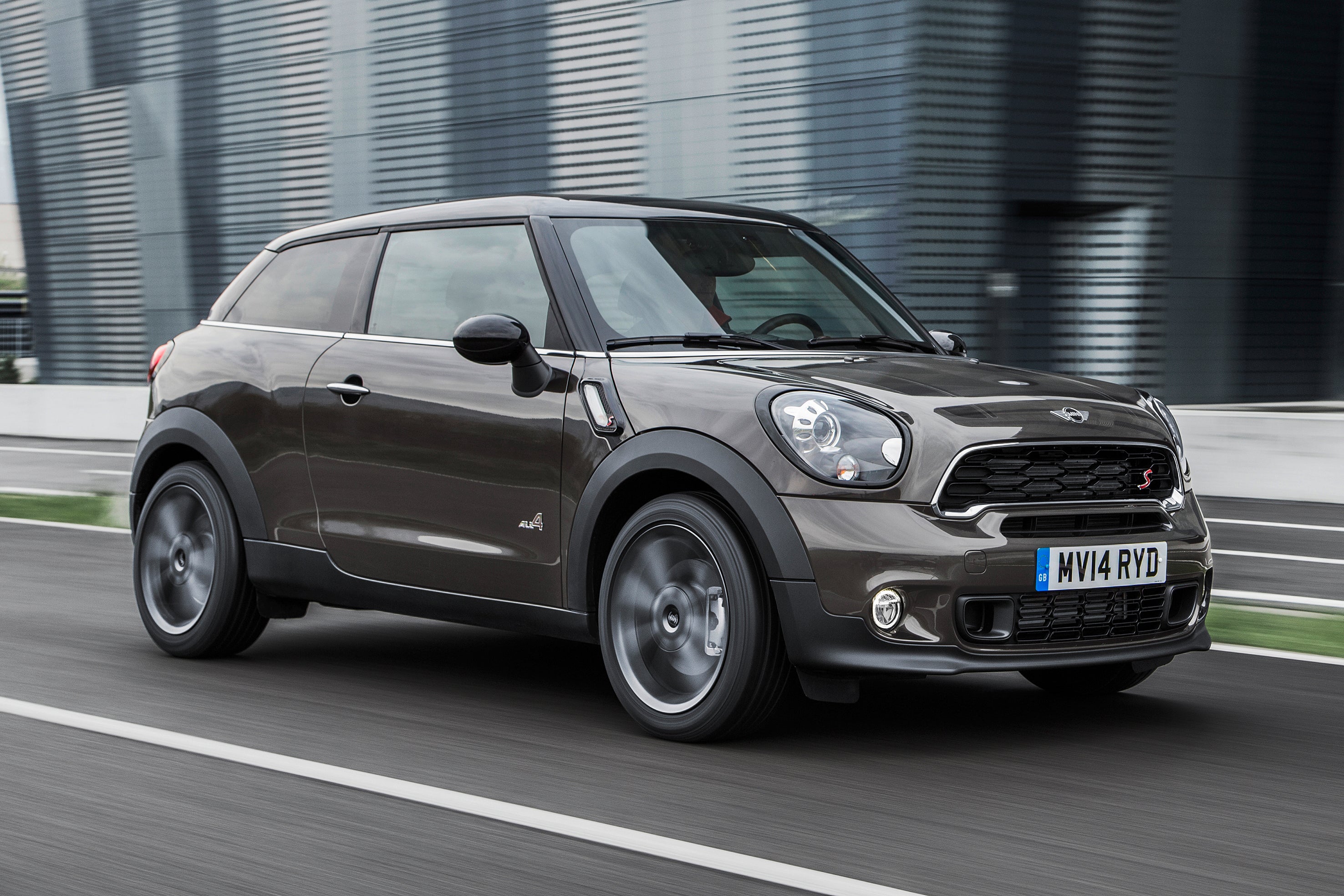 MINI Paceman (2013) frontright exterior