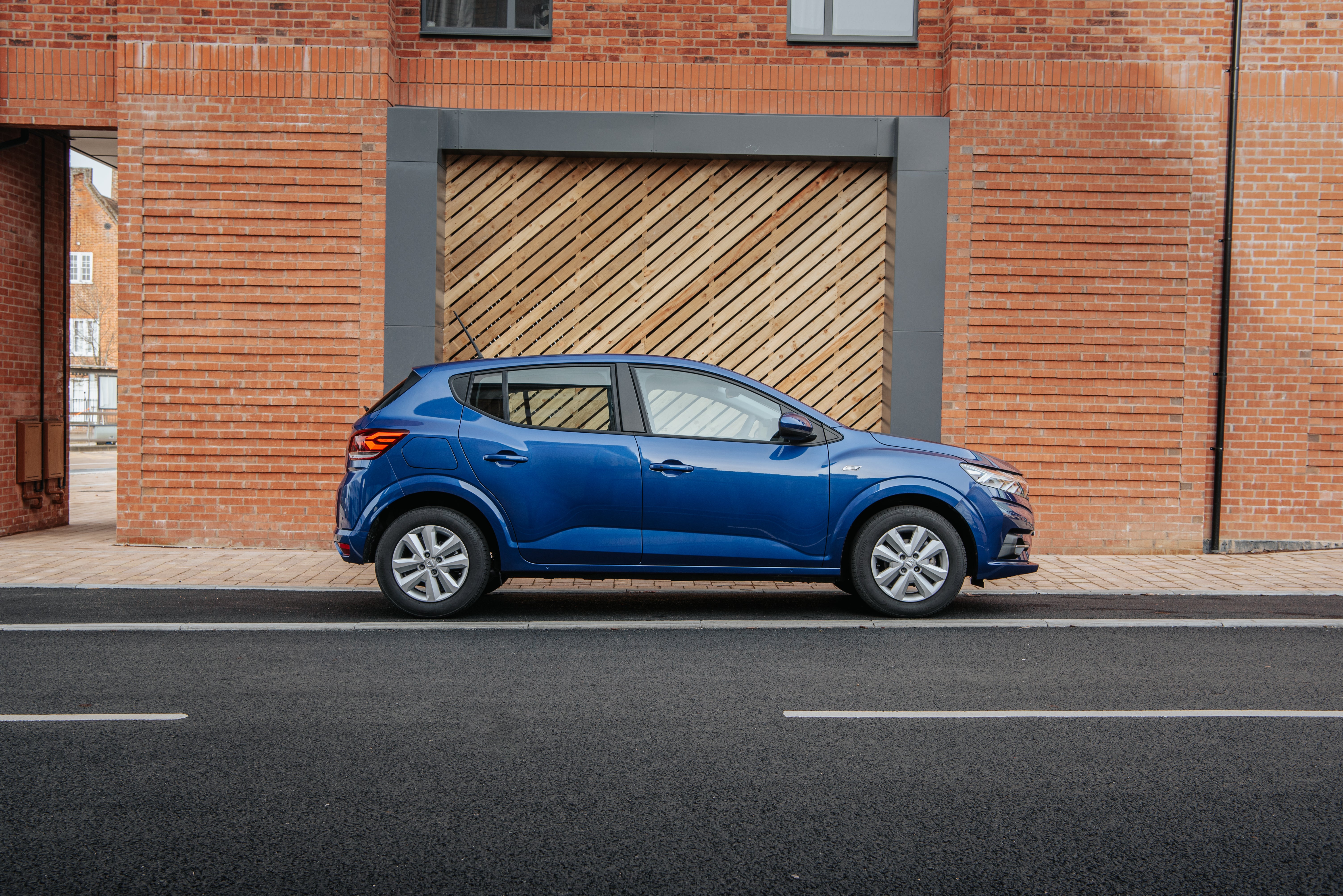 2021 Dacia Sandero profile