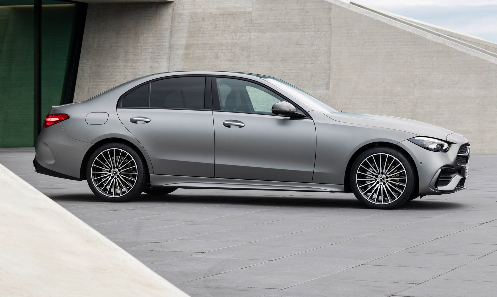 2021 Mercedes C-Class profile