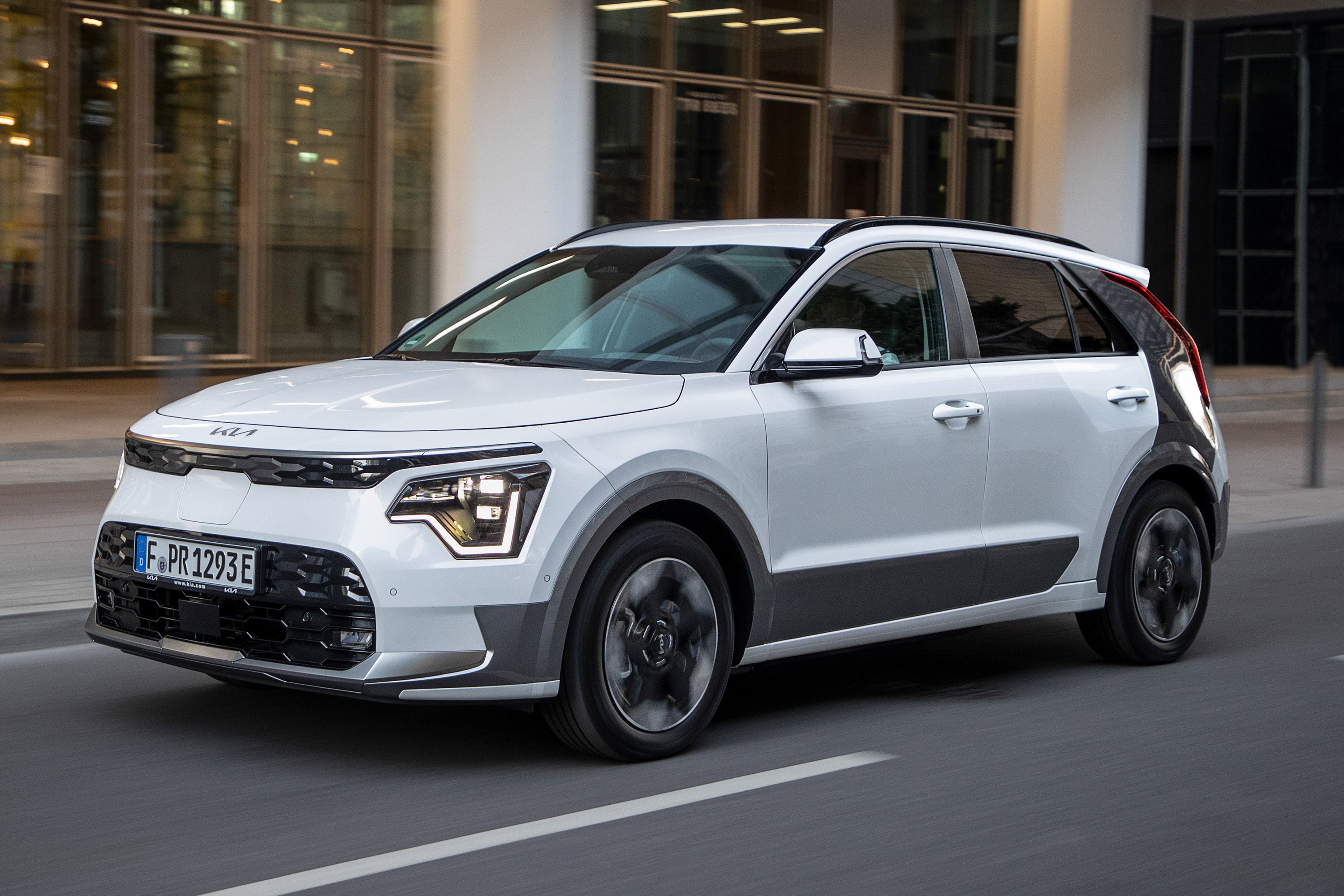 Kia Niro EV Review 2022: front dynamic