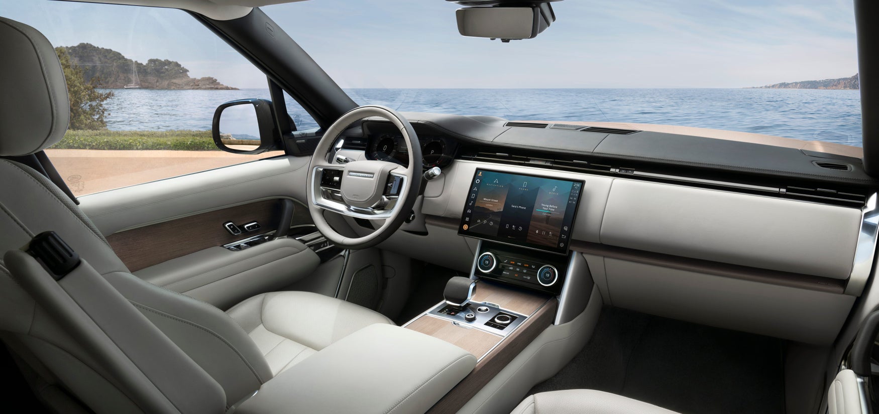 2022 Range Rover dashboard
