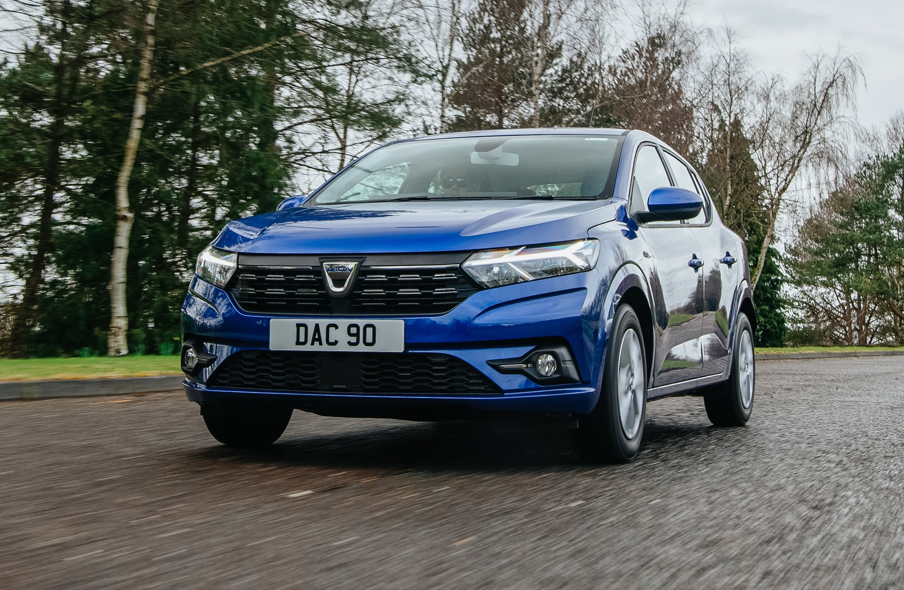 Dacia Sandero Review 2022 front three quarter dynamic