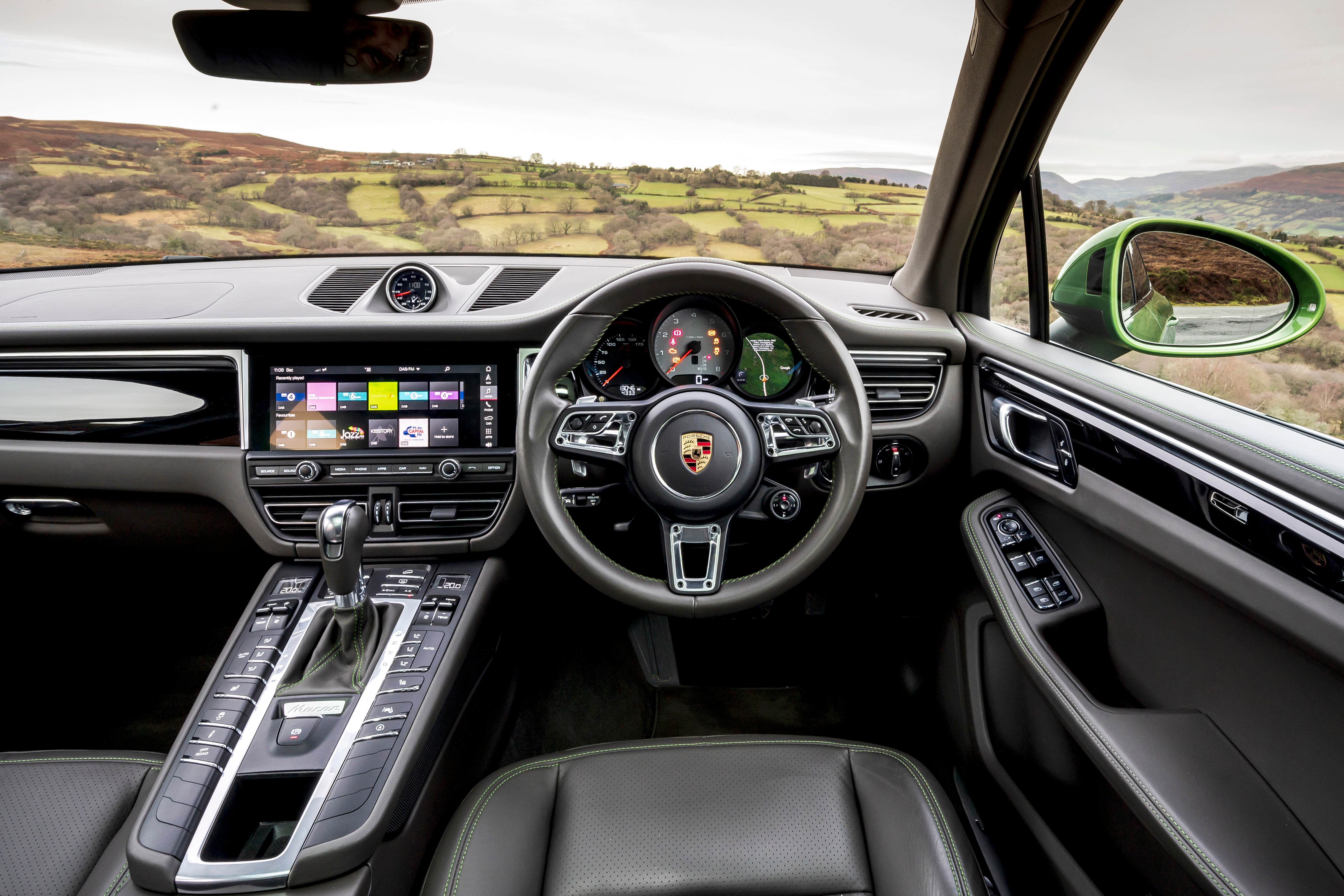 Porsche Macan Front Interior