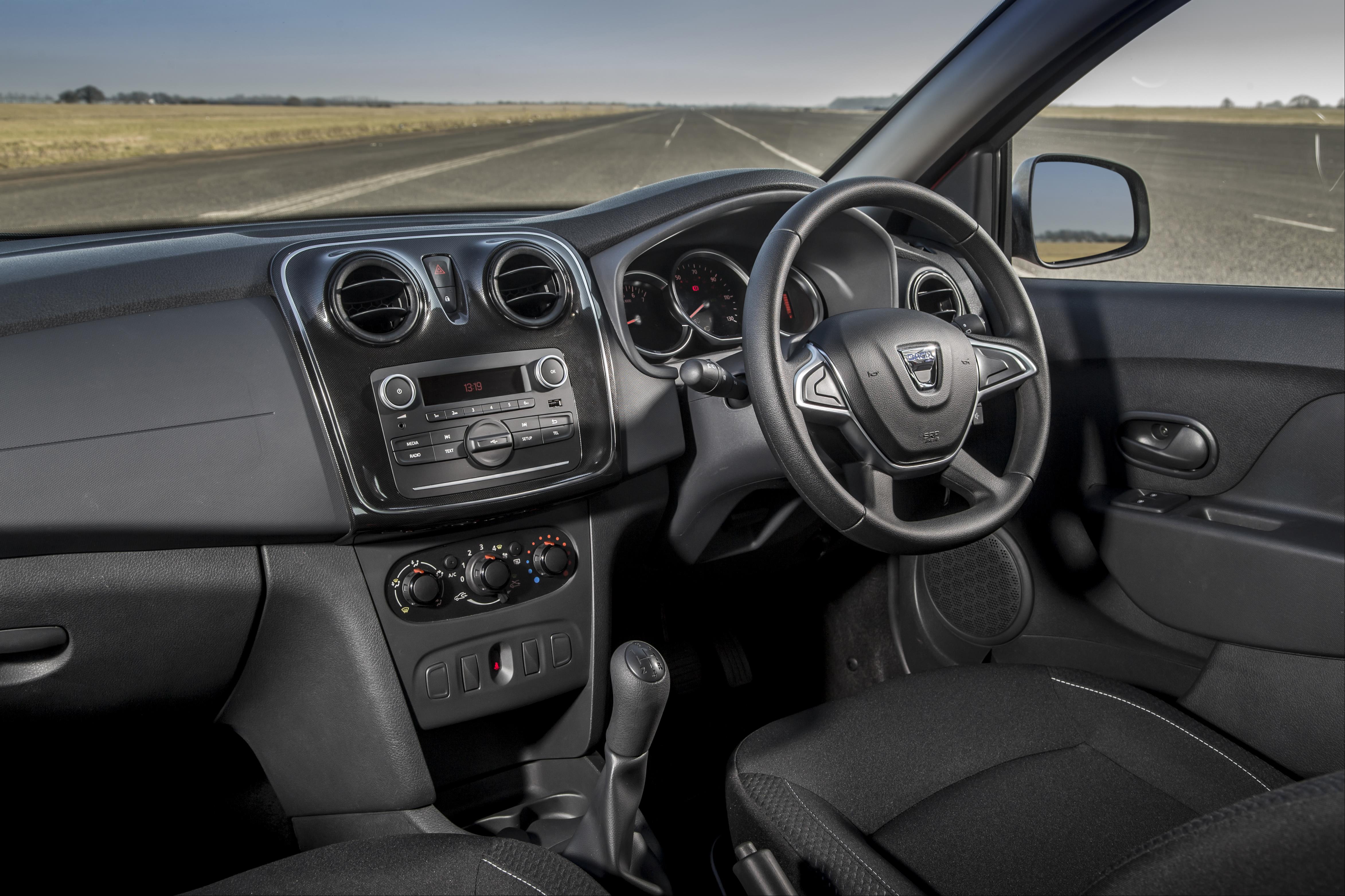 Dacia Logan MCV Review 2022: interior dashboard