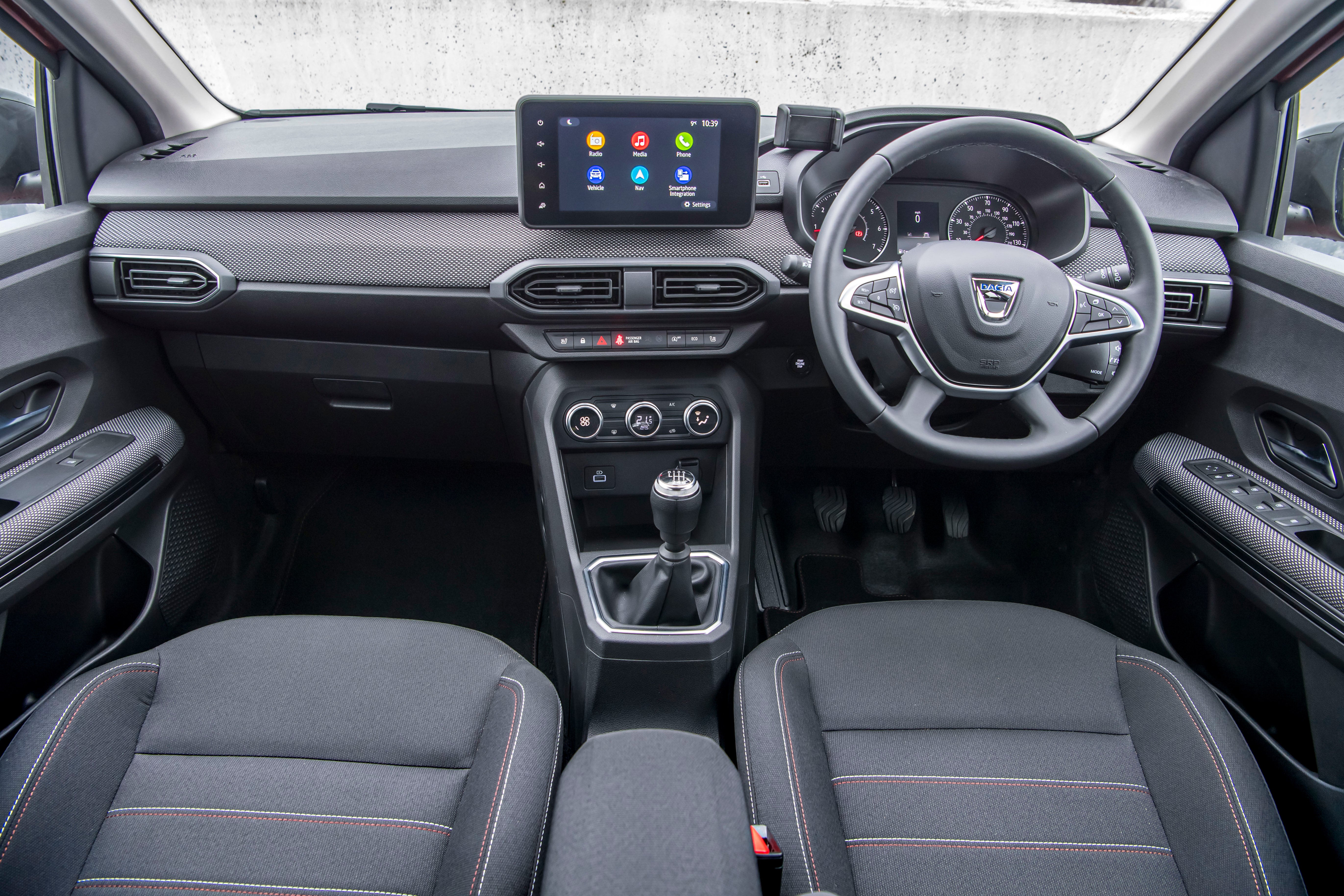 Dacia Jogger Review 2022: front interior dashboard
