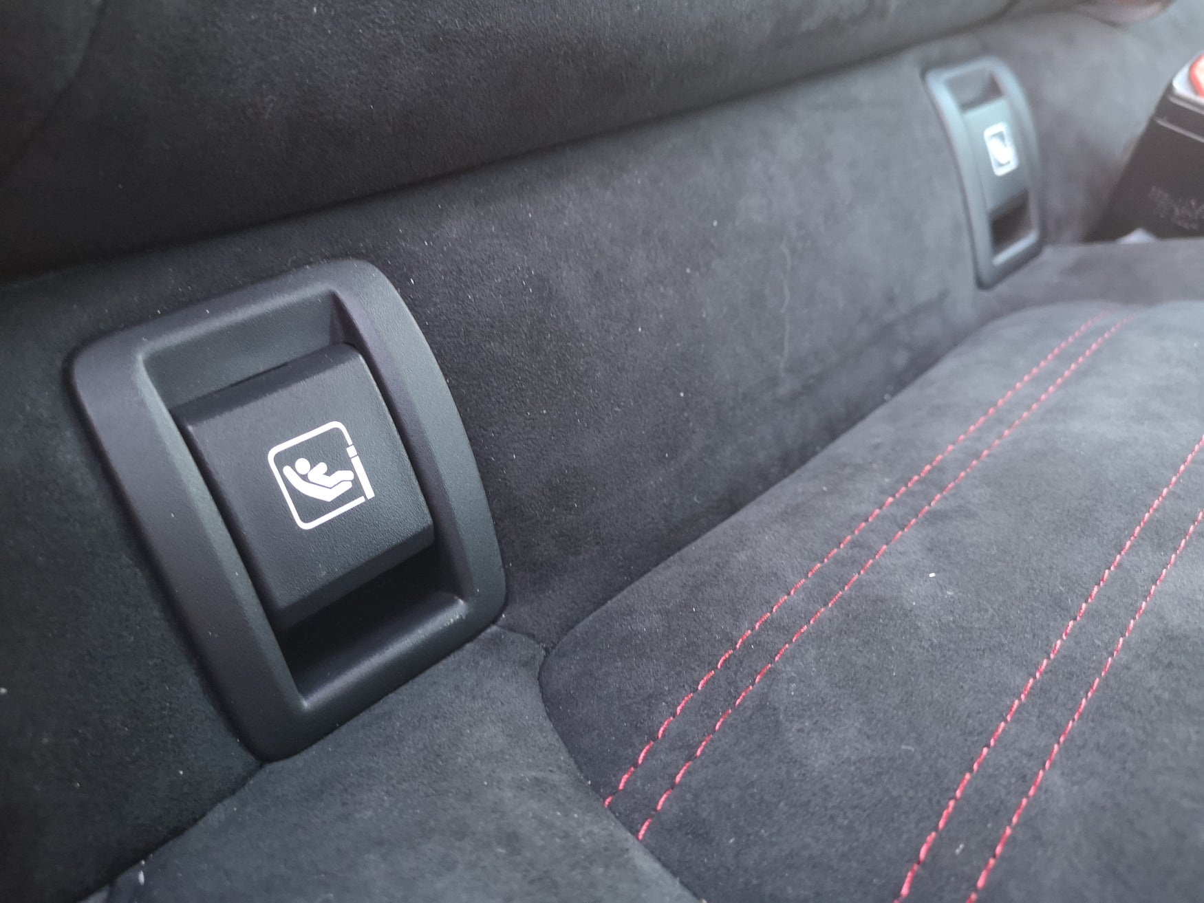 Renault Megane Isofix point