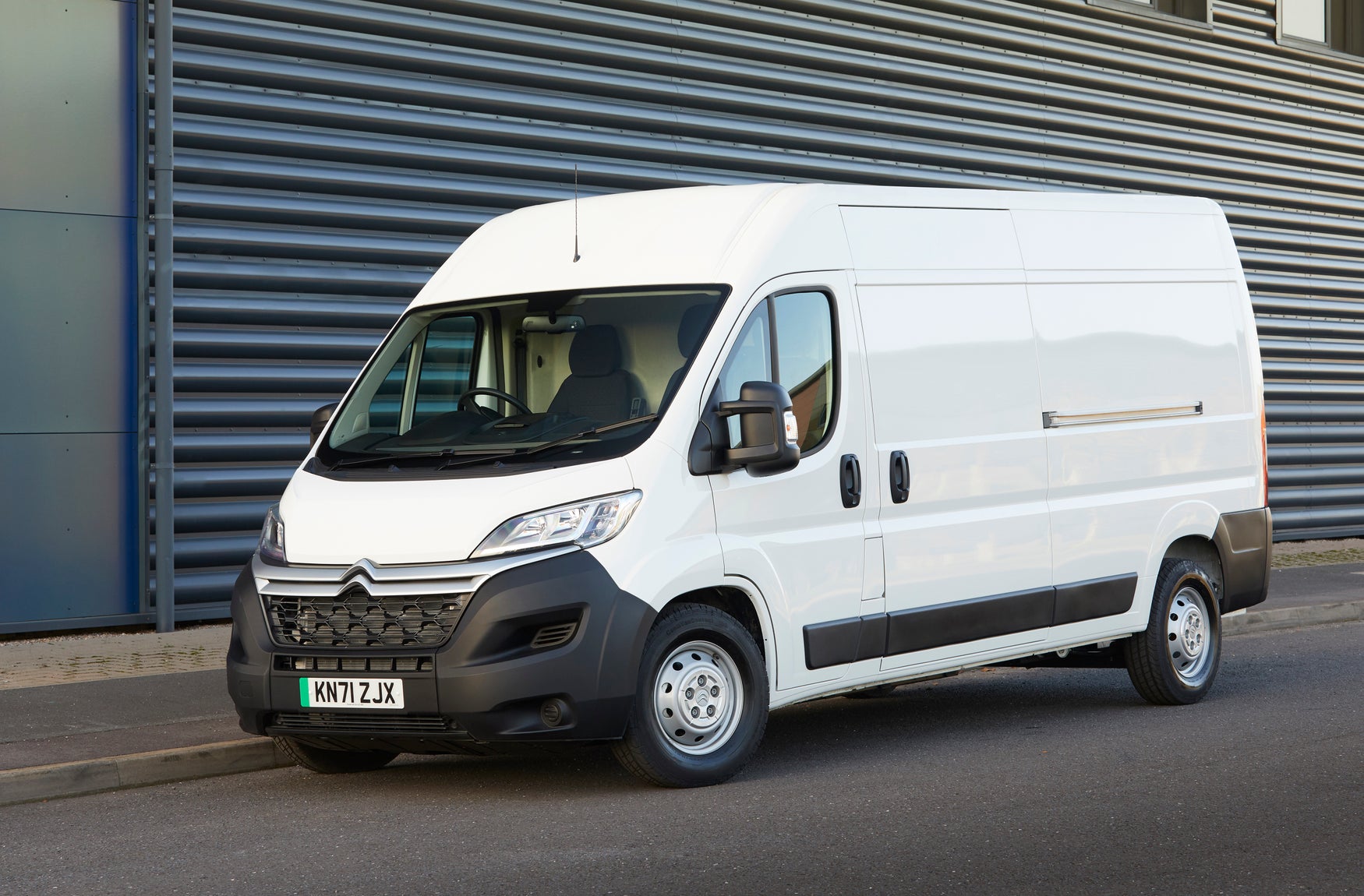 Citroen e-Relay Review 2022 front static