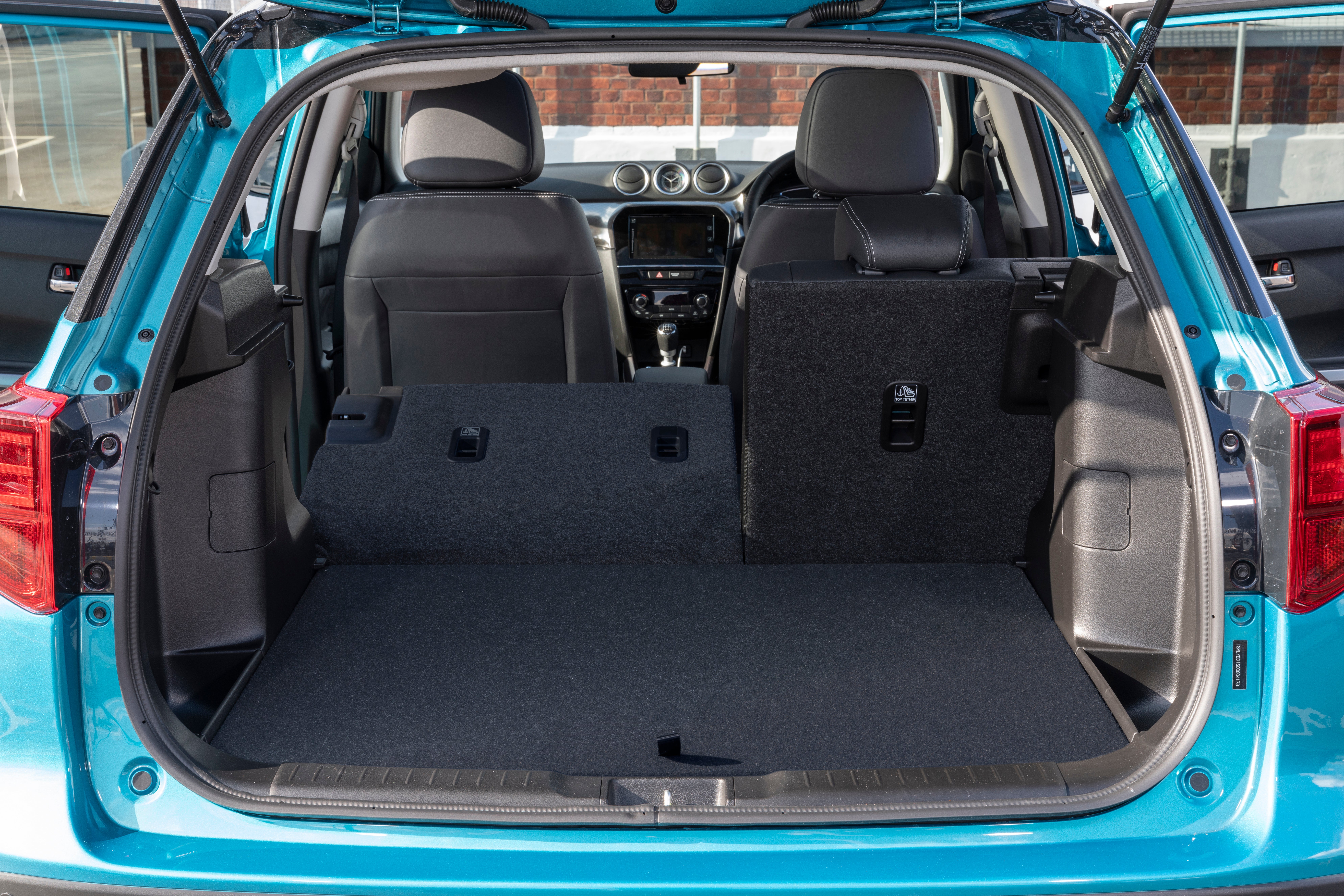 Suzuki Vitara Review 2022 boot space, seats folded