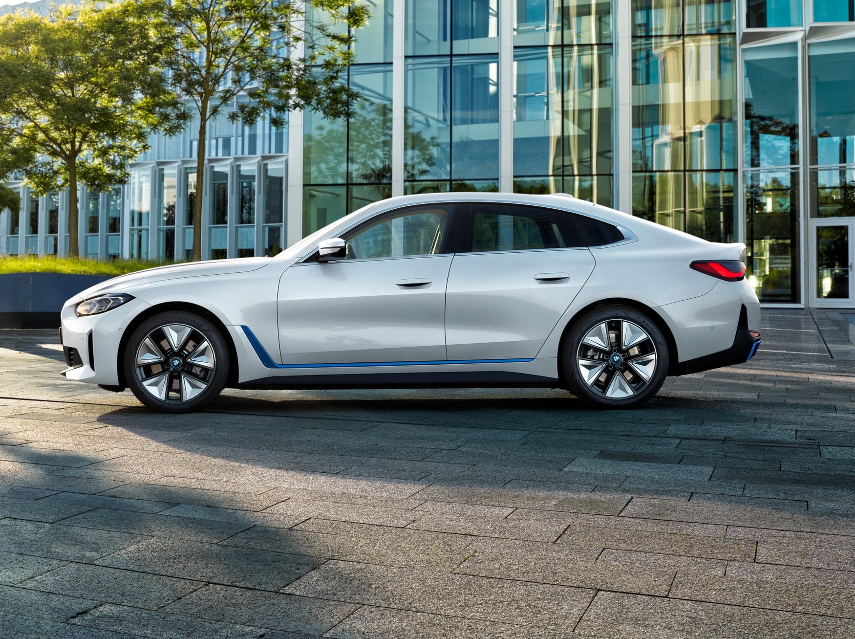 BMW i4 UK