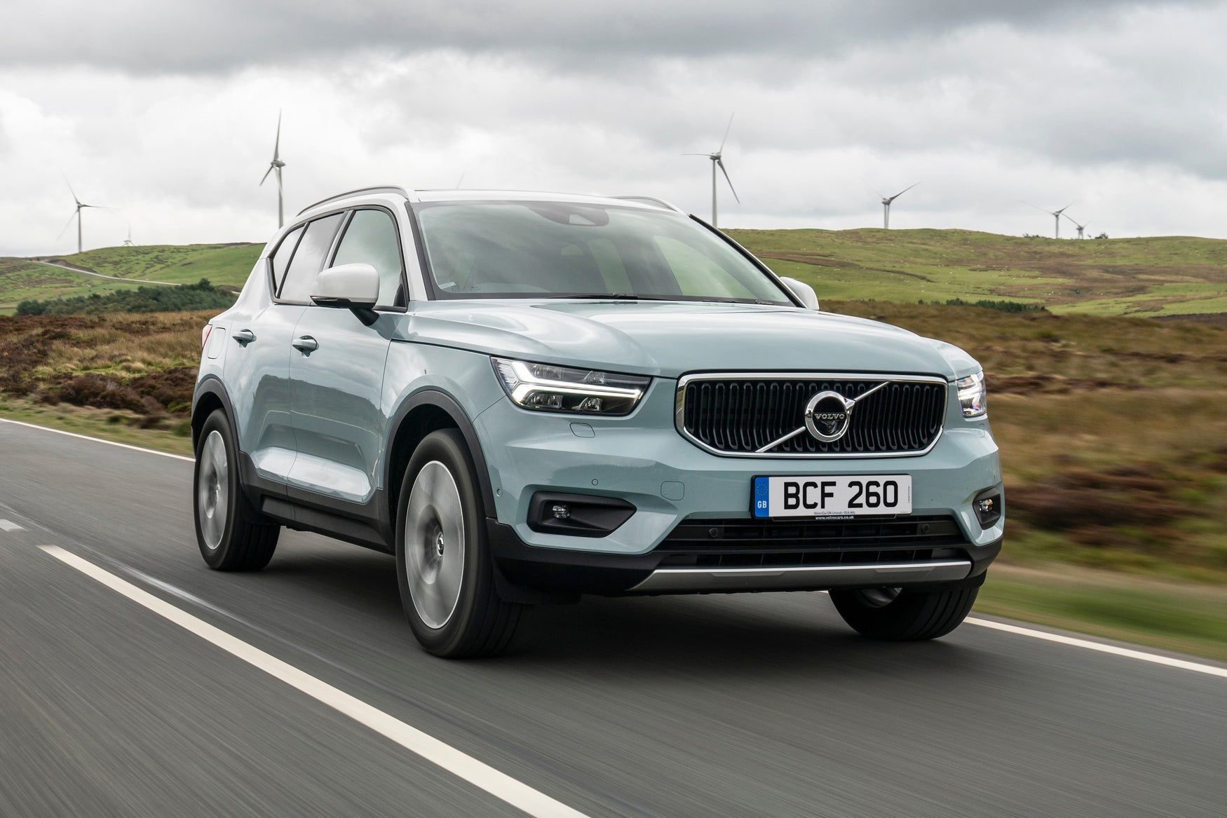 Volvo XC40 Review 2022: Front Side View Driving