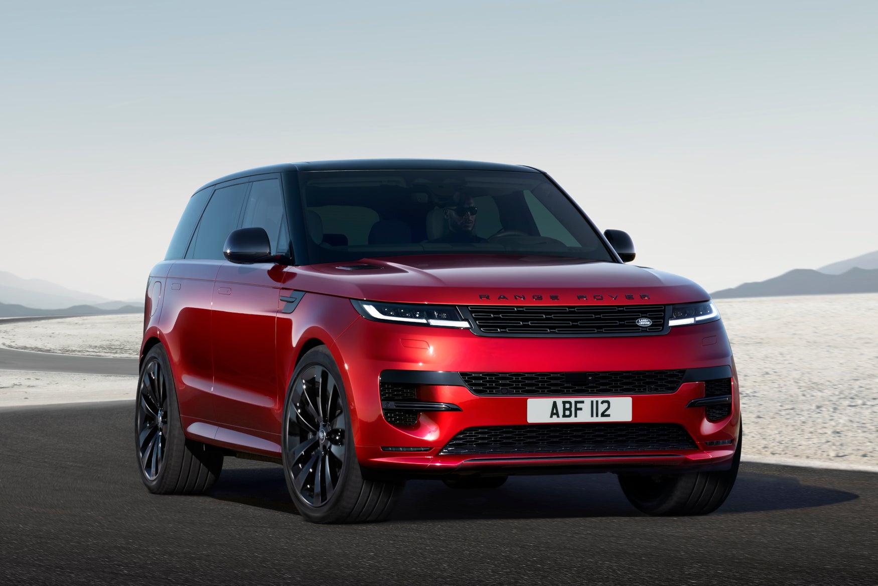 Range Rover Sport 2023 front side