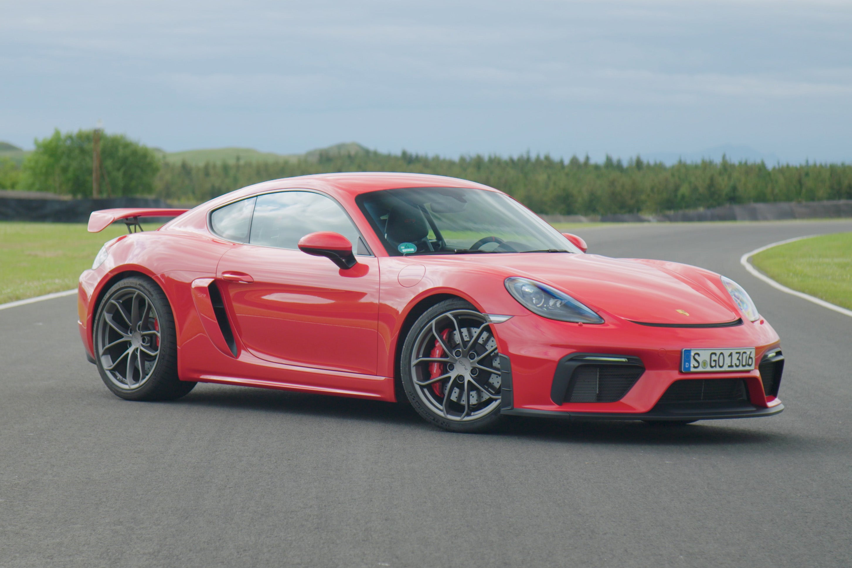 Porsche Cayman GT4