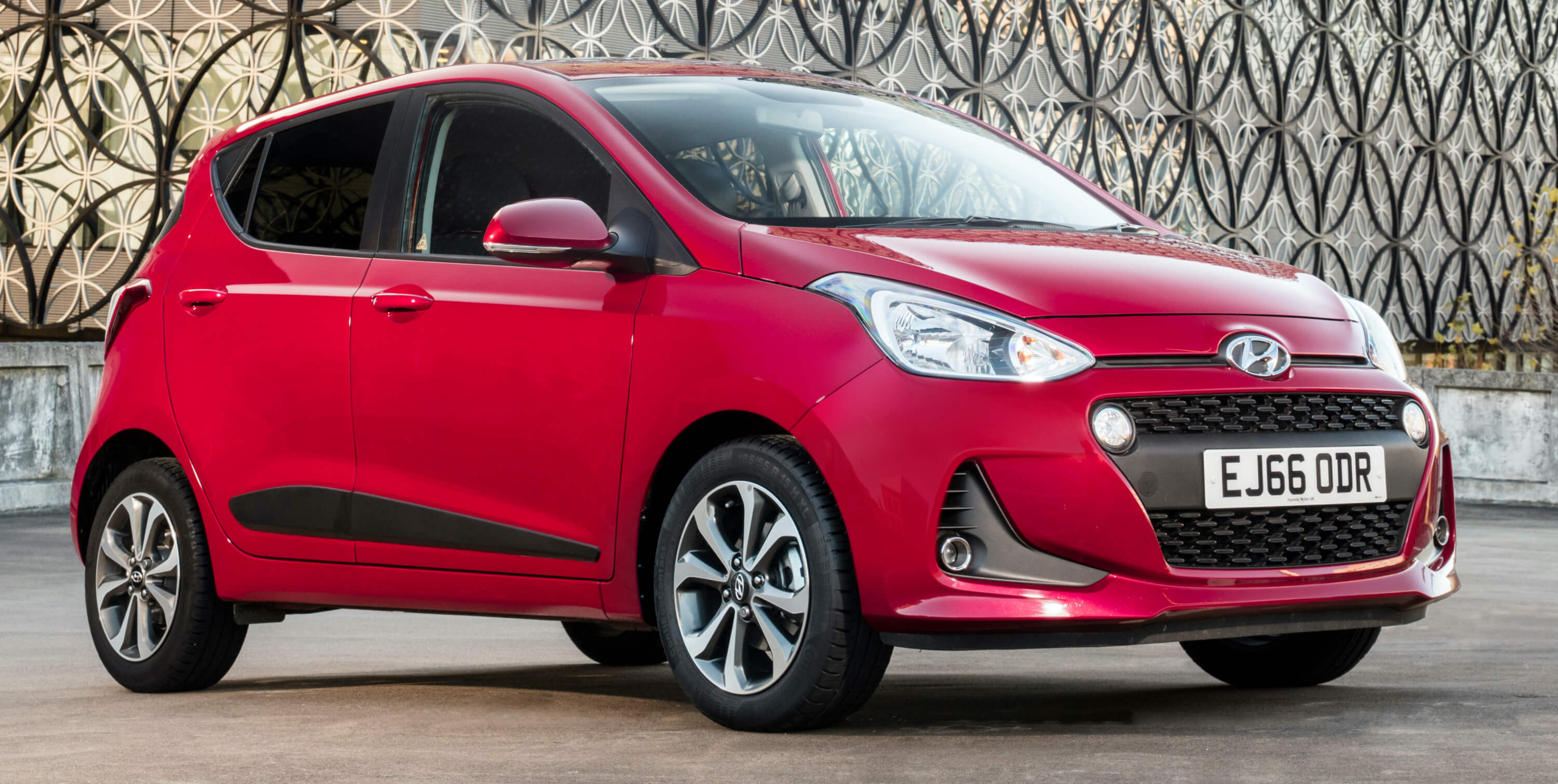 Hyundai i10 front
