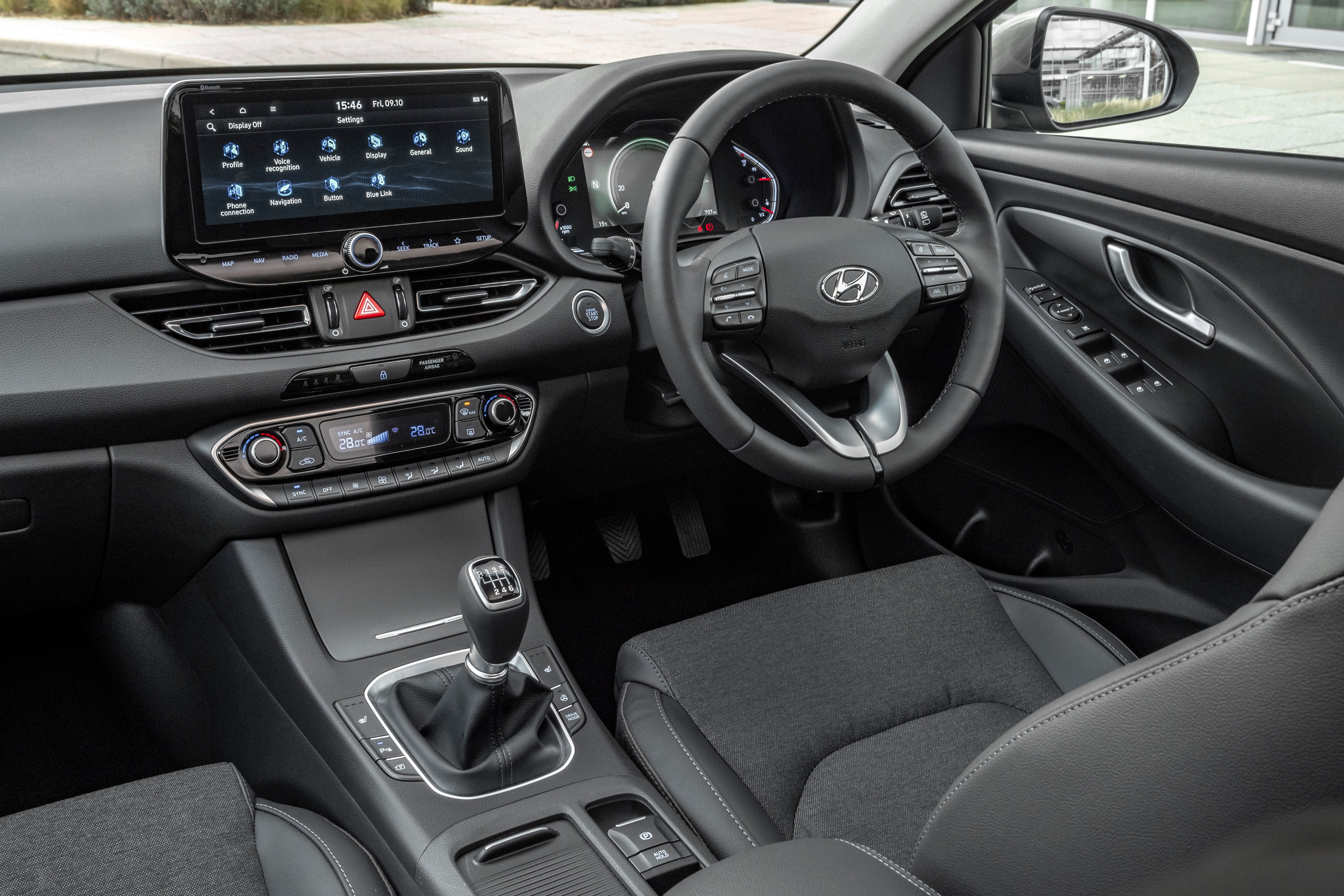 Hyundai i30 2022 review: interior