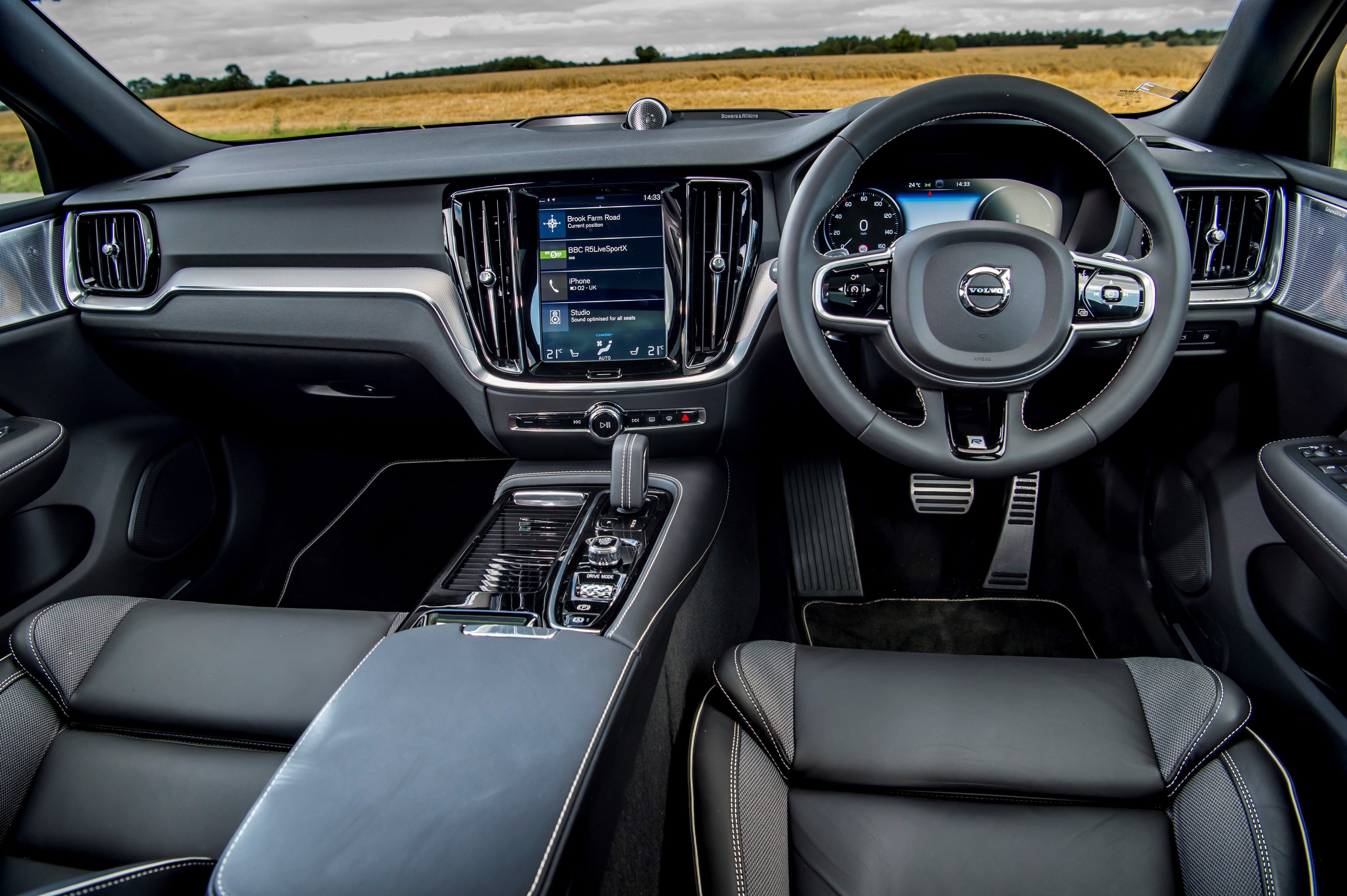 Volvo V60 review 2021 Front Interior