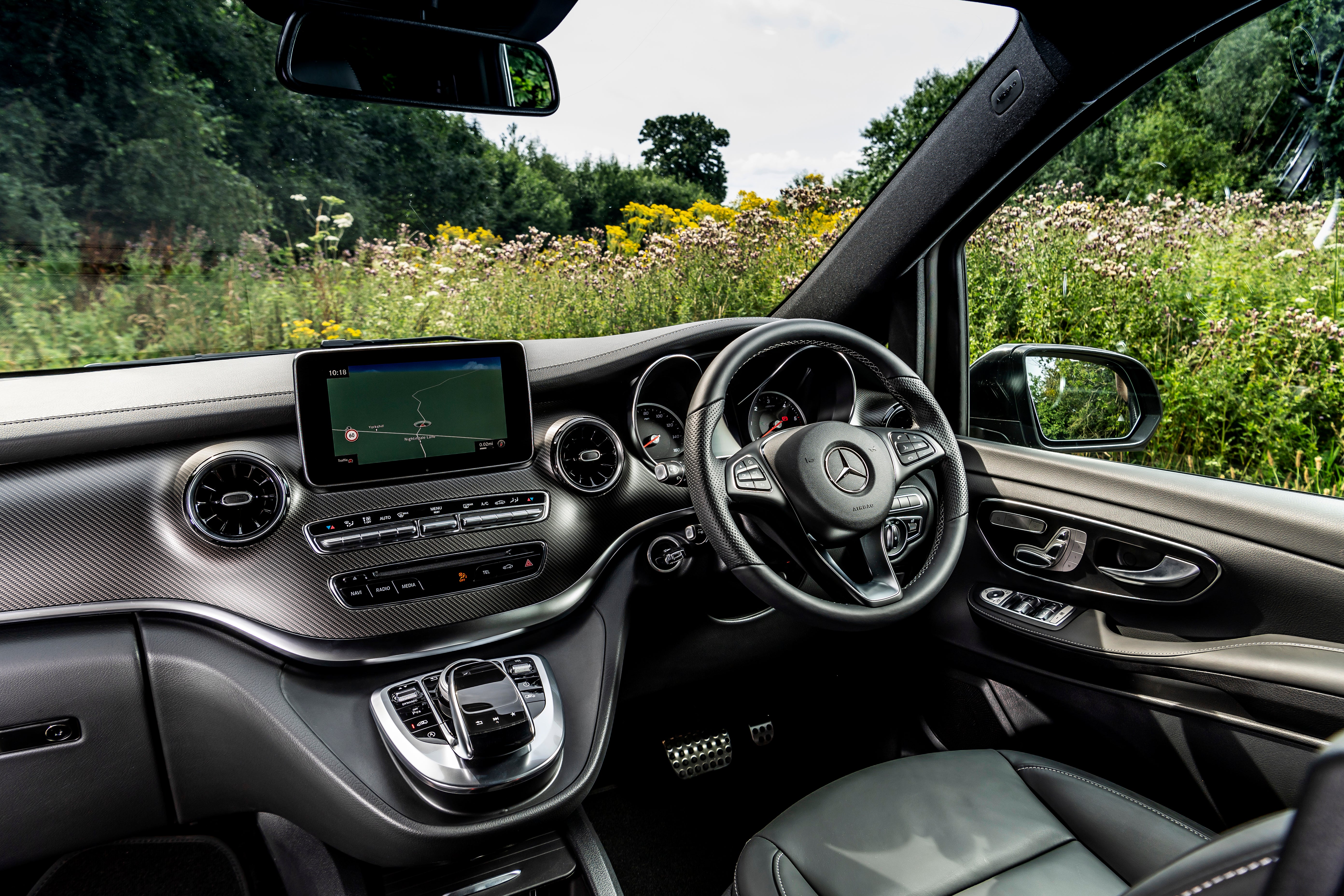 Mercedes V-Class front interior