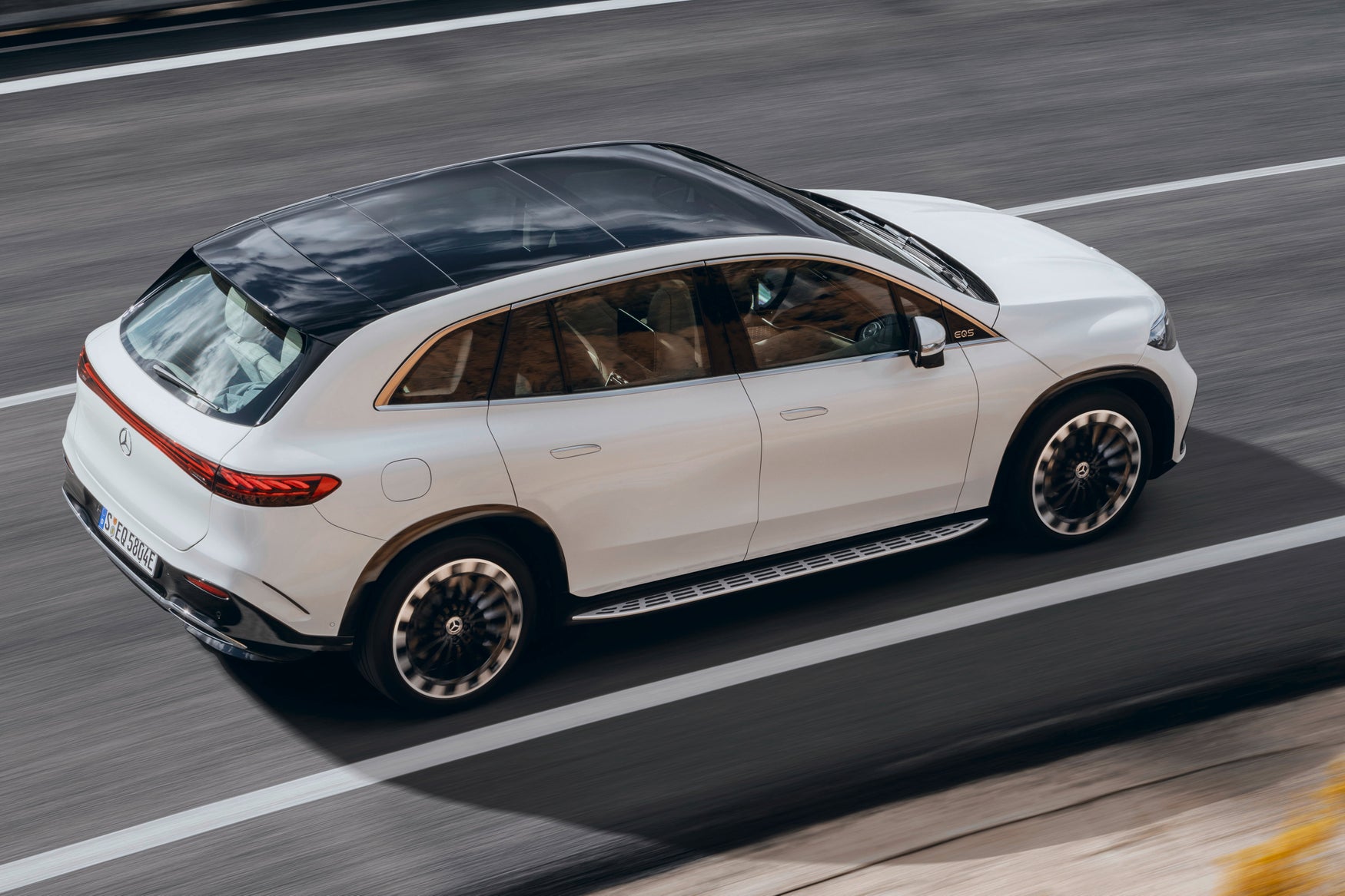 New Mercedes-Benz EQS SUV