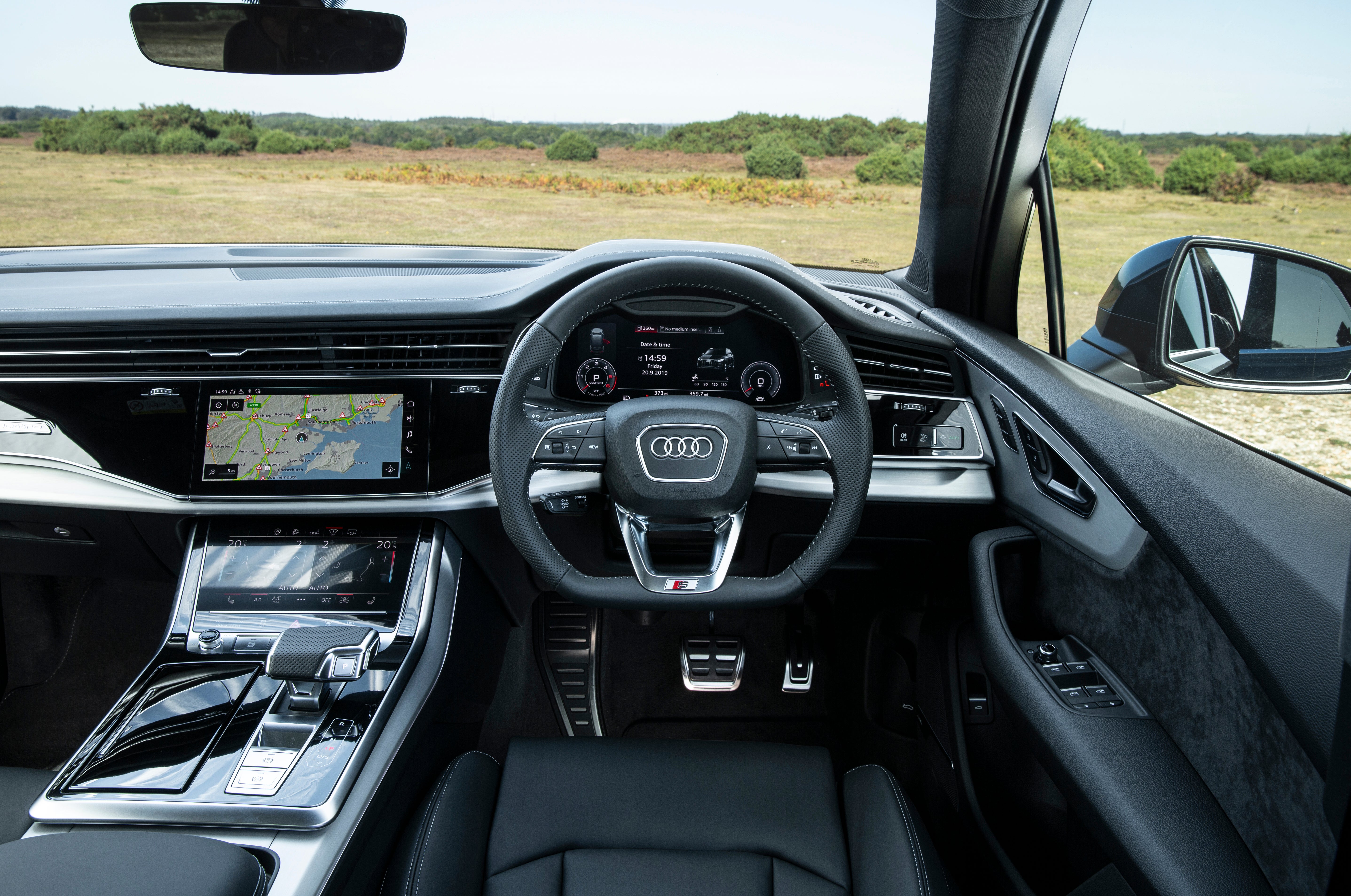 Audi Q7 Review 2022: Interior 