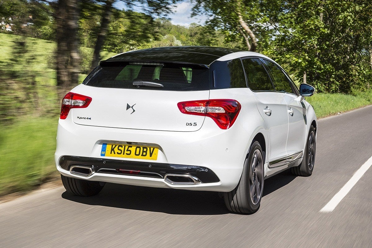 DS 5 (2011-2018) Review driving rear three quarter