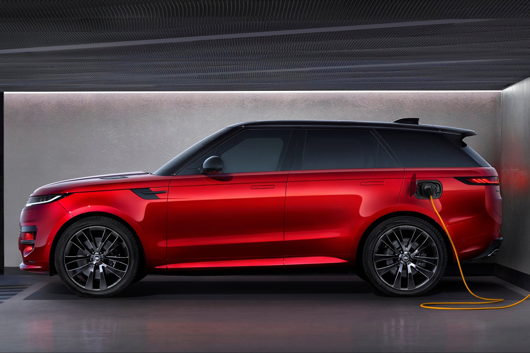 Range Rover Sport 2023 side static