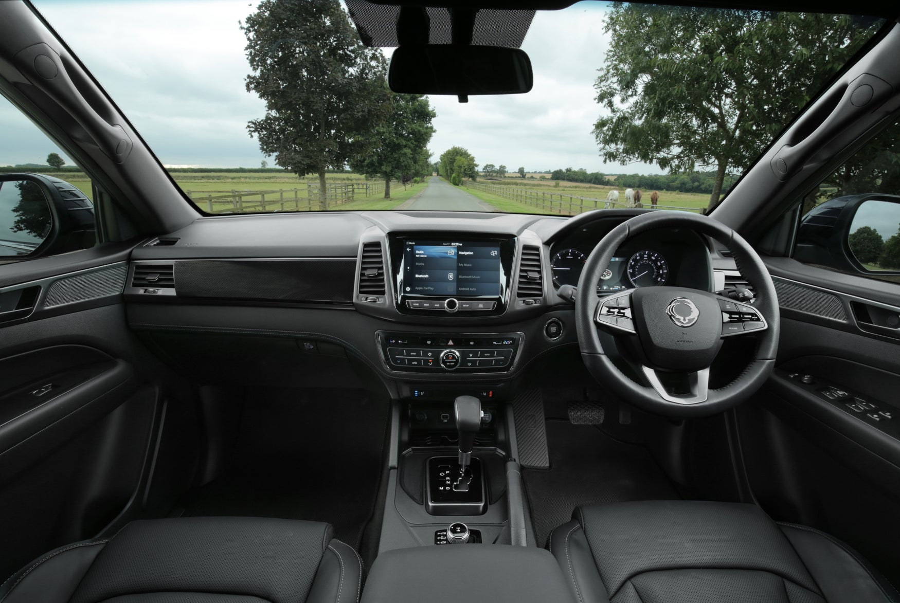 SsangYong Musso interior