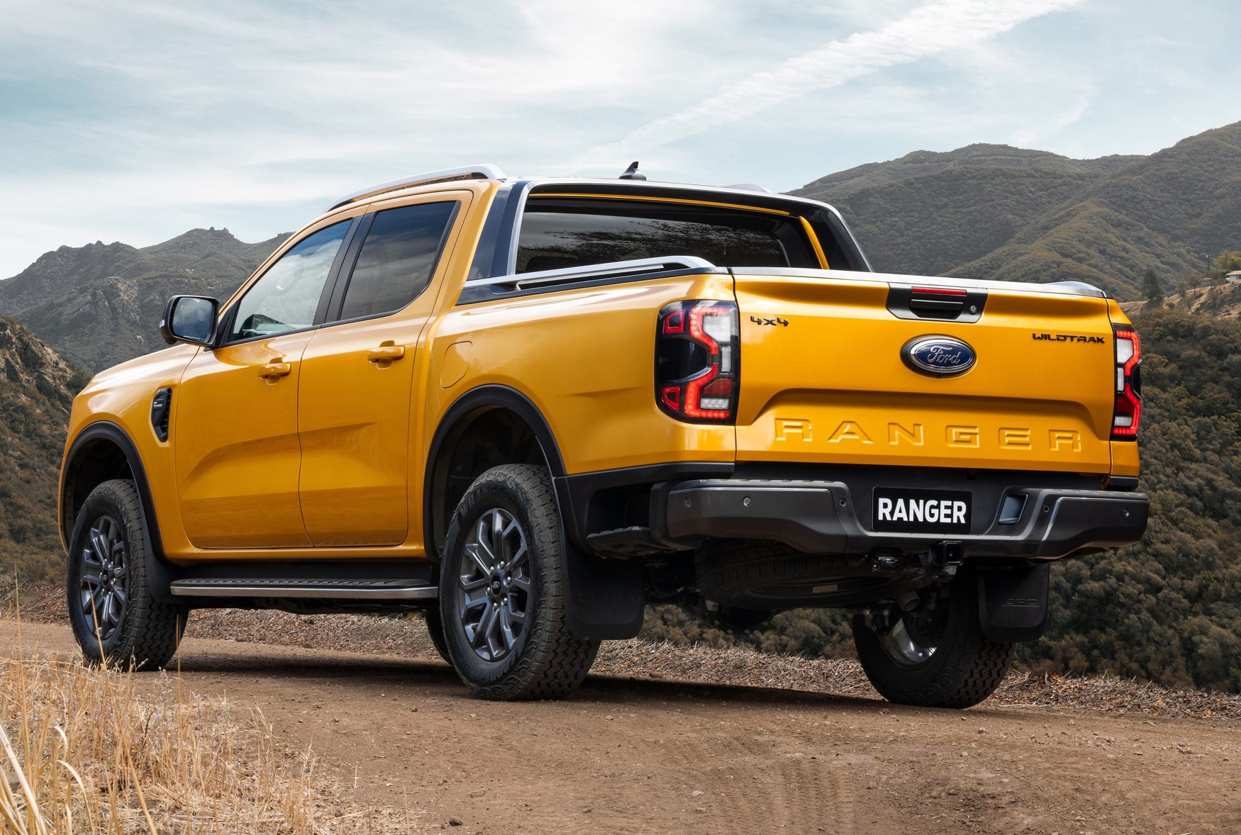 New 2022 Ford Ranger rear side view