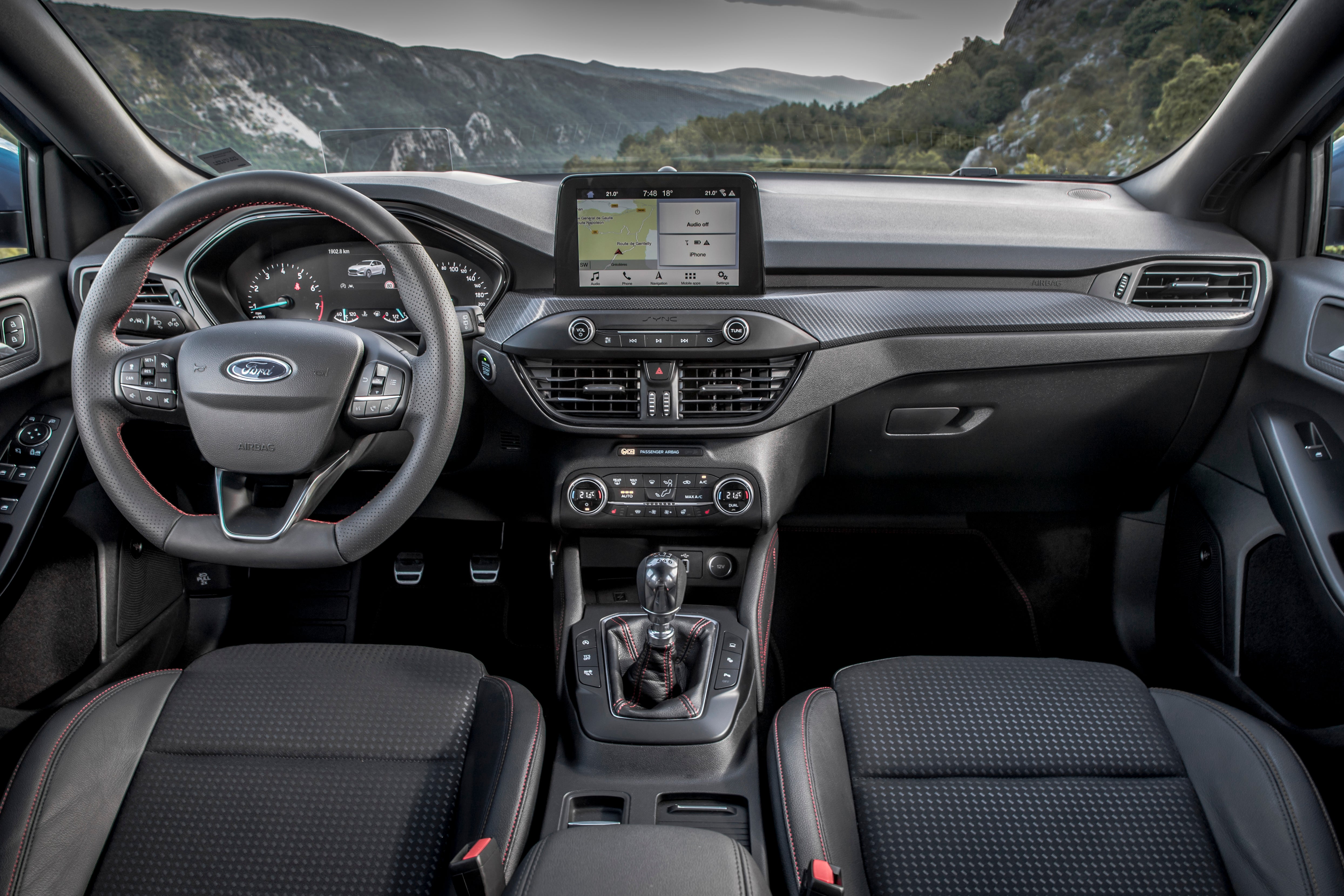 Ford Focus Review 2022: Interior 