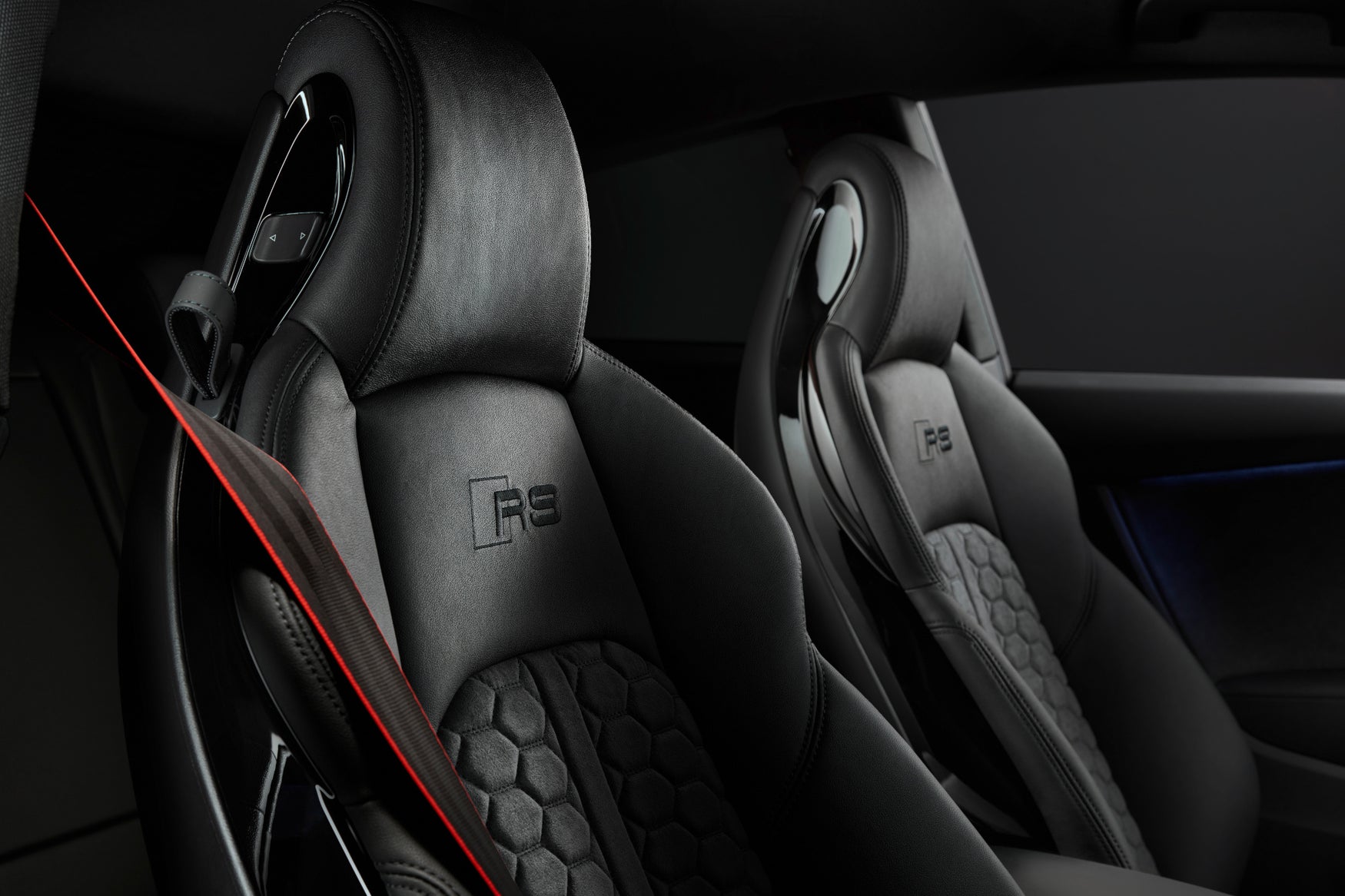 Audi RS 5 Competition 2022 seats