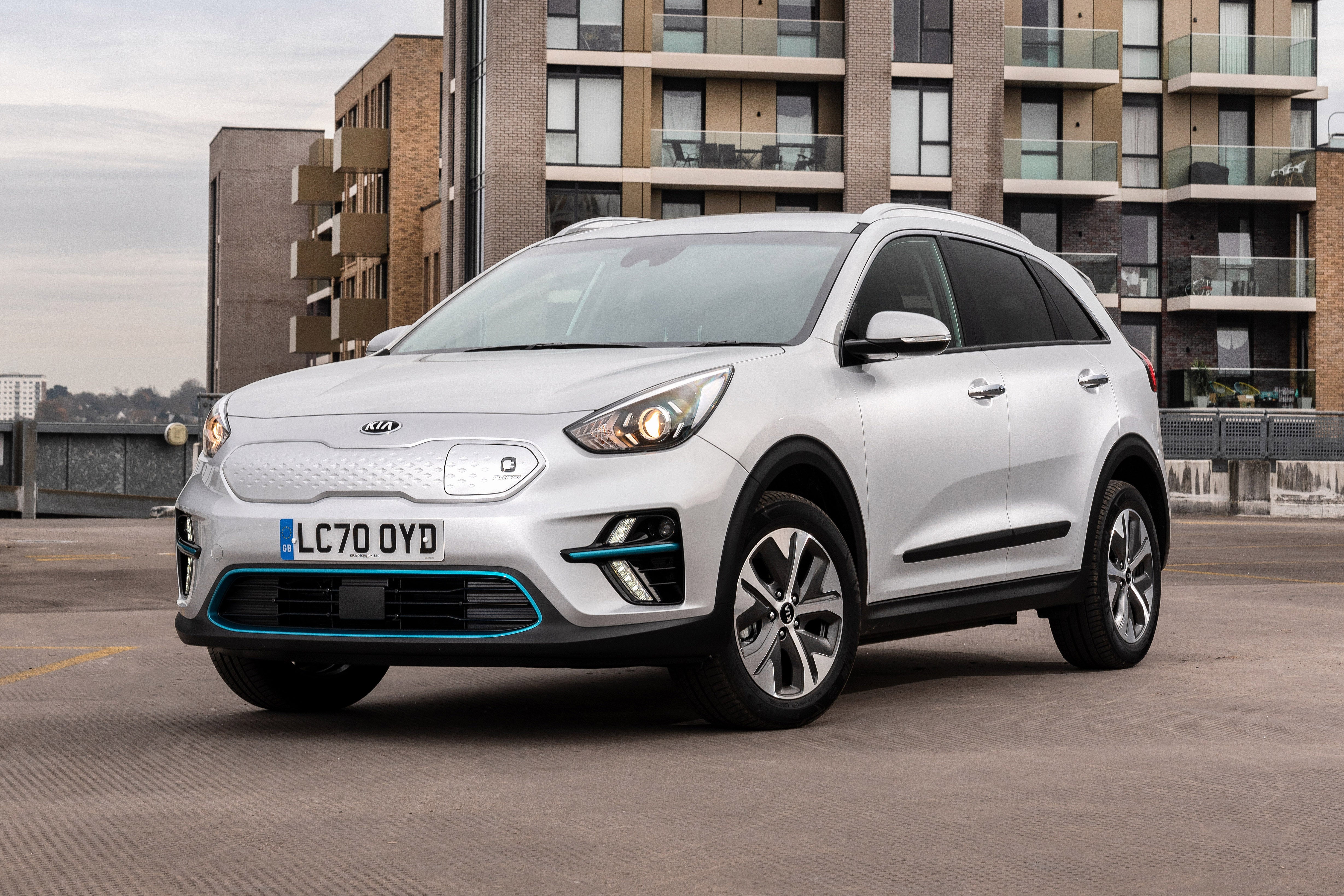 Kia e-Niro (2019-2021) Review parked
