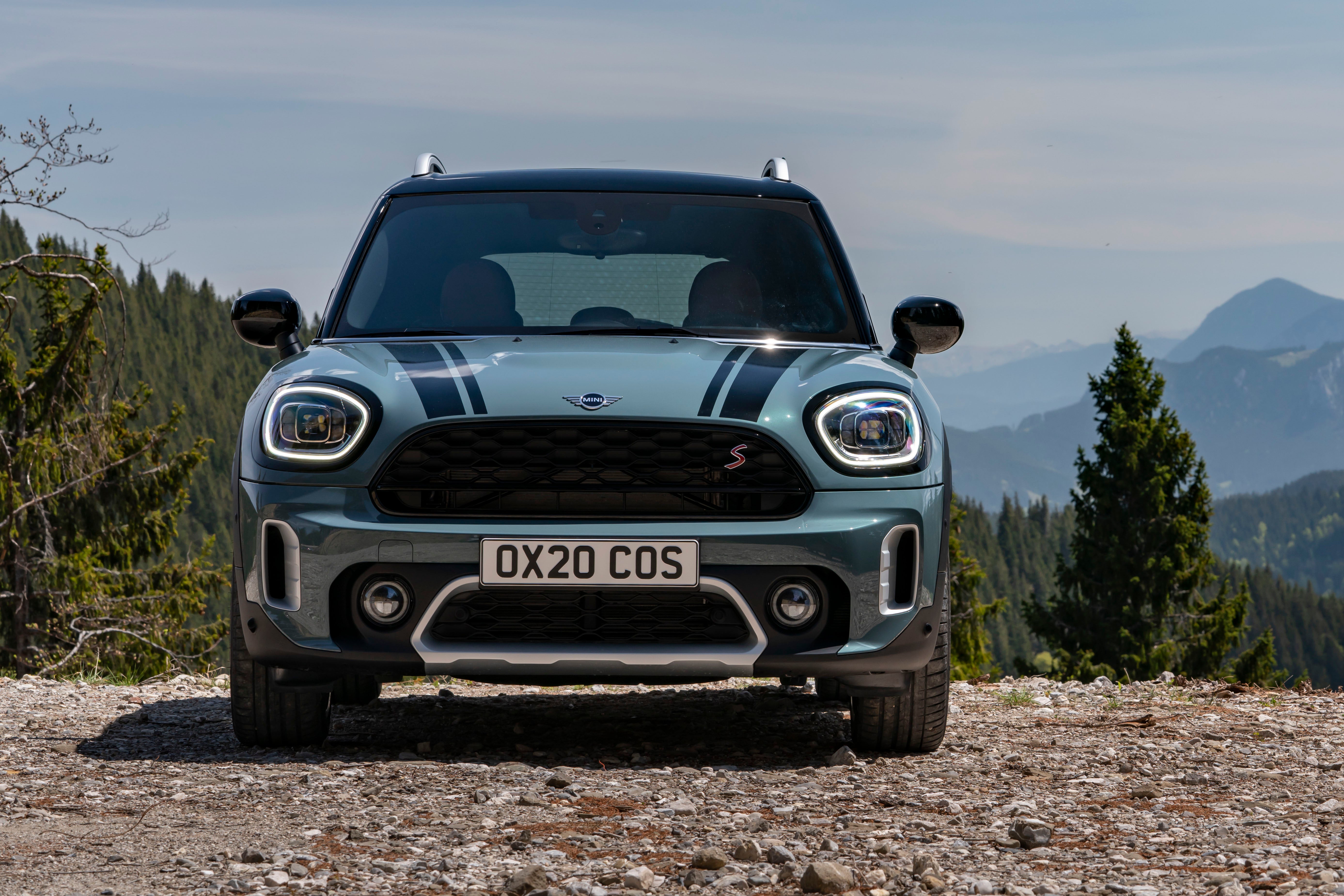 MINI Countryman Review 2022 front headlights