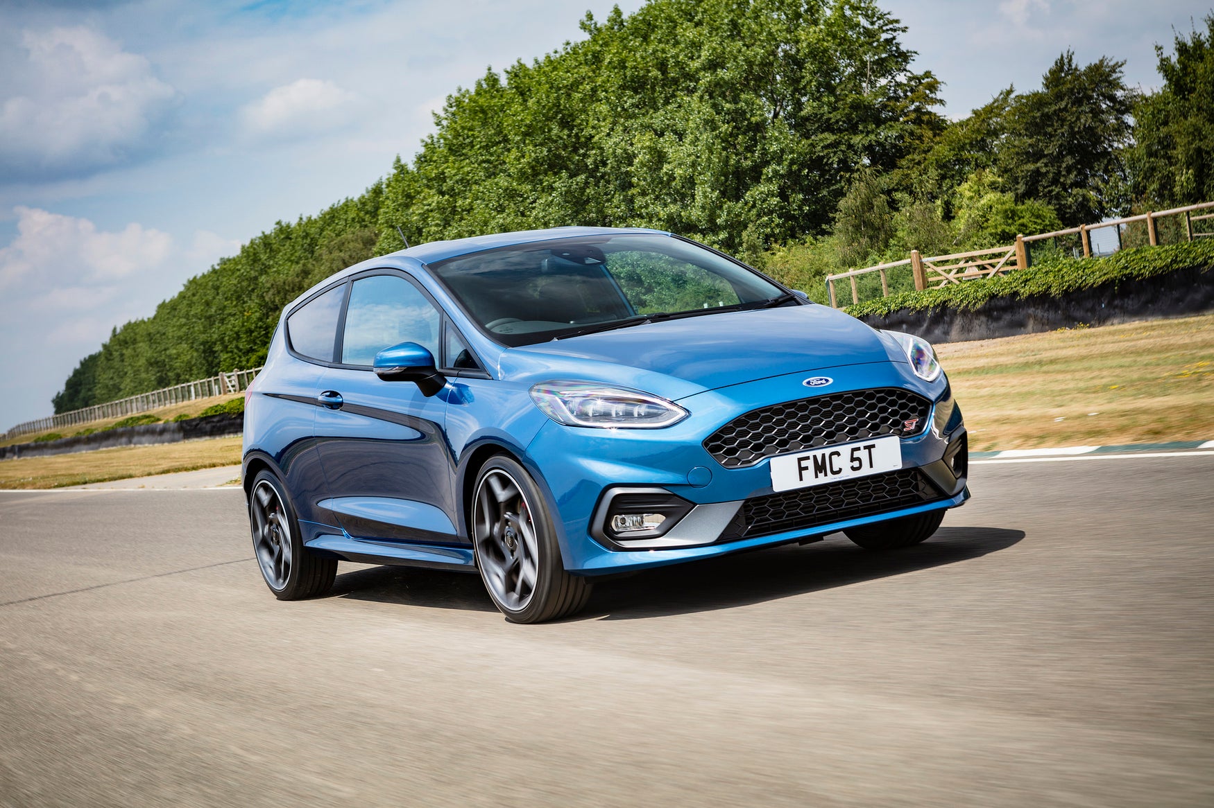 Ford Fiesta ST Review 2022 Driving 