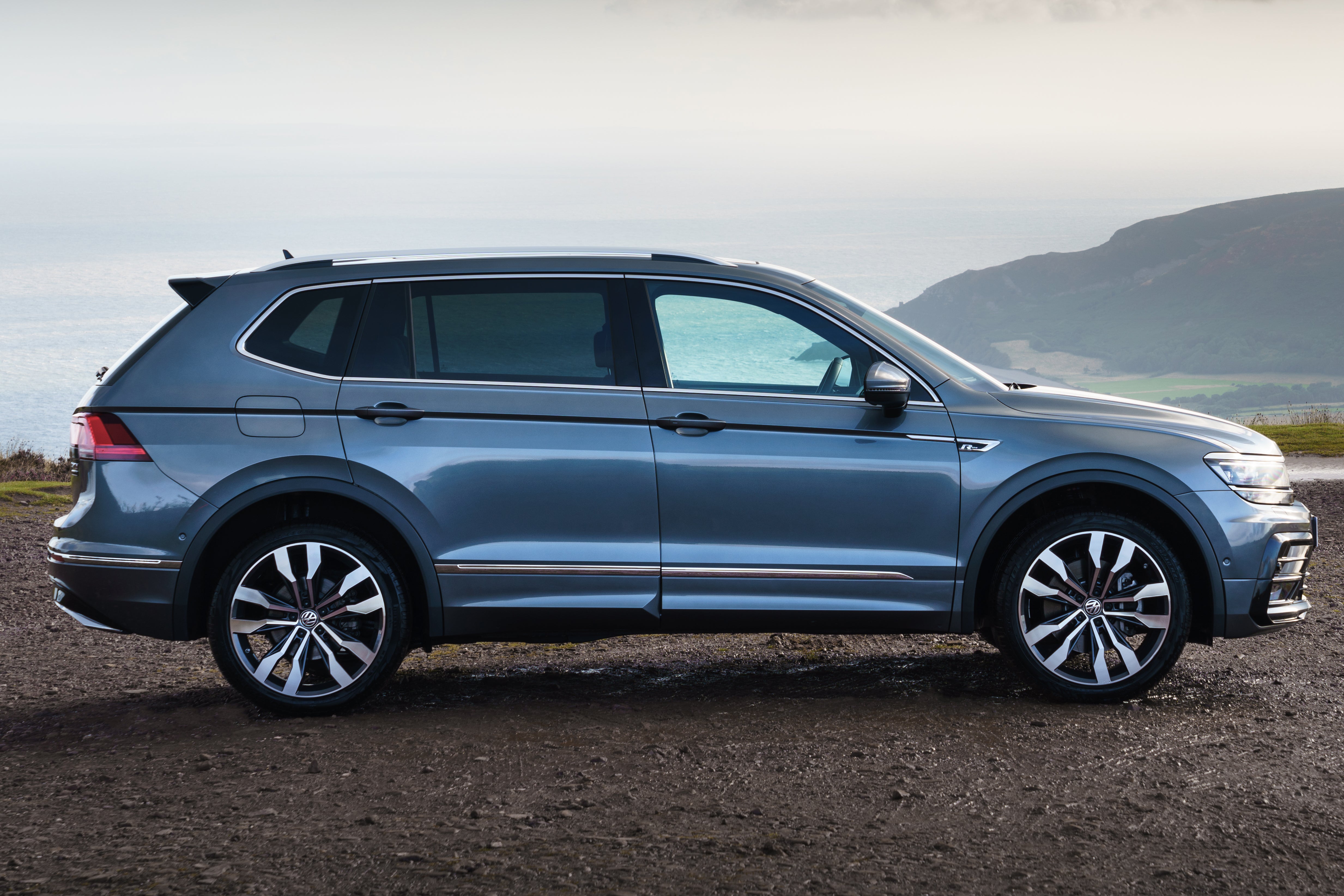 Volkswagen Tiguan Allspace Review 2022: Right Side View