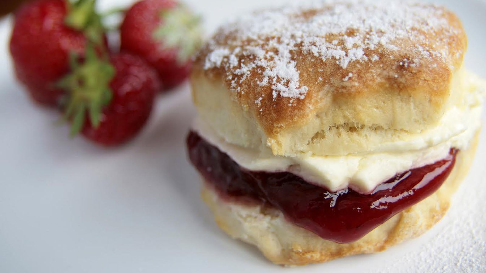 Scone with clotted cream and jam