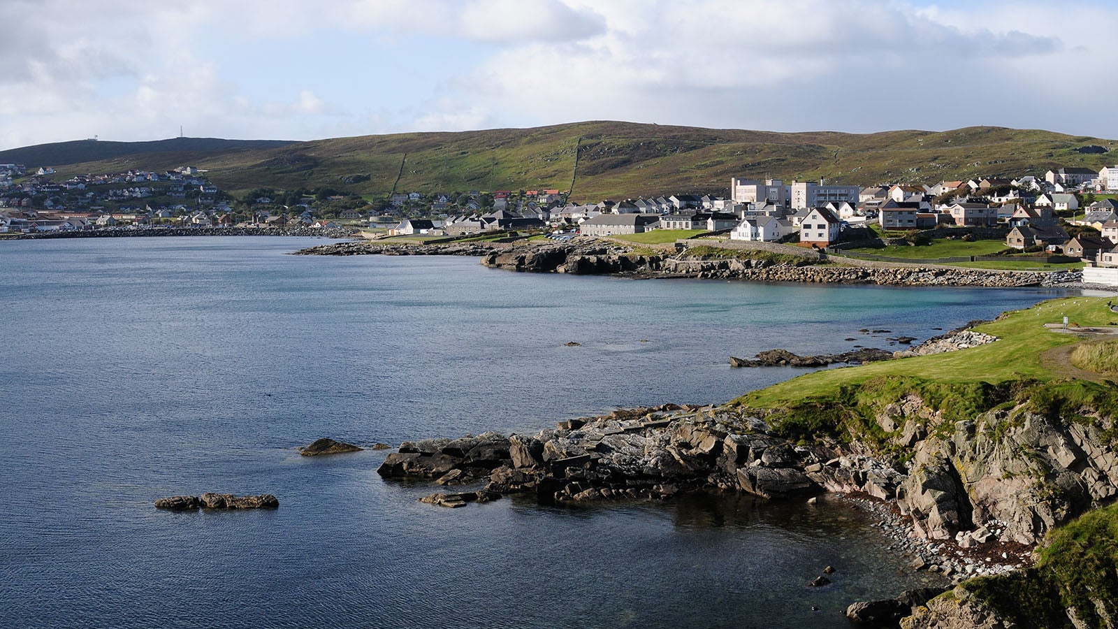 An image of Shetland's coast.