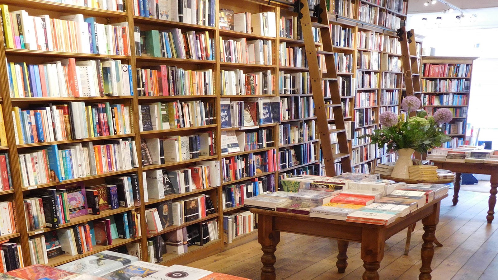Interior of Topping & Co bookshop showing full shelves of books