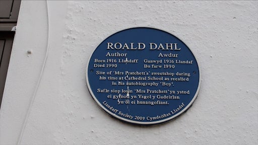 Blue plaque to Roald Dahl at the site of Mrs Pratchett's sweetshop