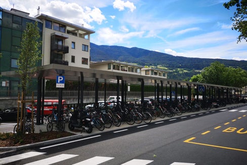 Foto: Strutture Trasporto Alto Adige, progetto FESR Centro di mobilità Bressanone