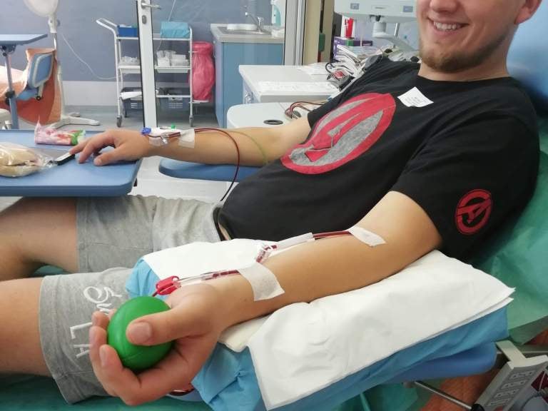 Jarosław to dawca, który podzielił się cząstką siebie z potrzebującym przeszczepienia pacjentem dzieli się swopja historia