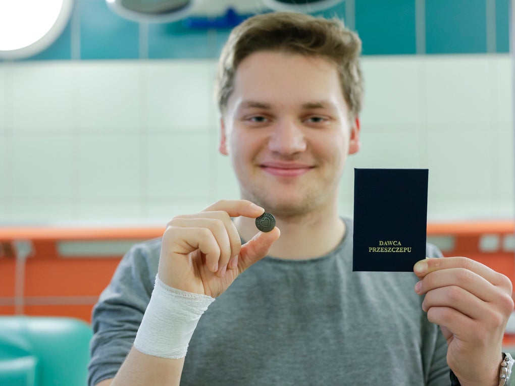 Damian Dawca szpiku tuż po pobraniu Damian Dawca szpiku tuż po pobraniu