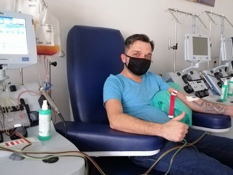 Paweł oddał komórki macierzyste potrzebującemu przeszczepienia Pacjentowi. Paweł oddał komórki macierzyste potrzebującemu przeszczepienia Pacjentowi.