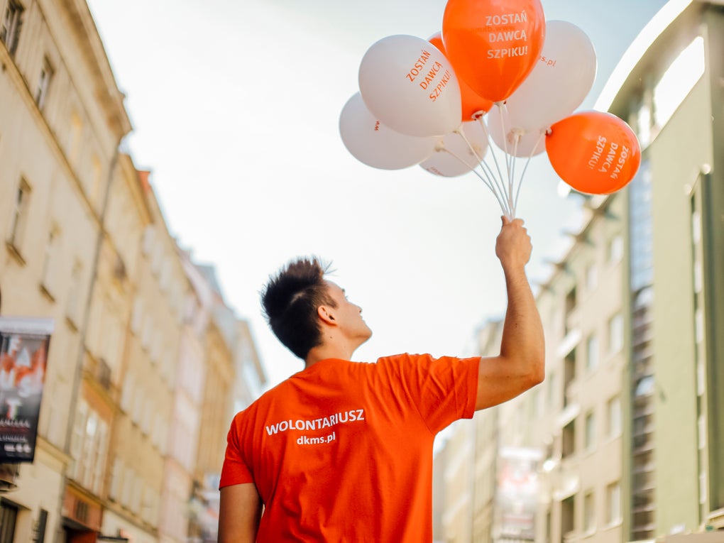 Dawca z balonami Dawca z balonami