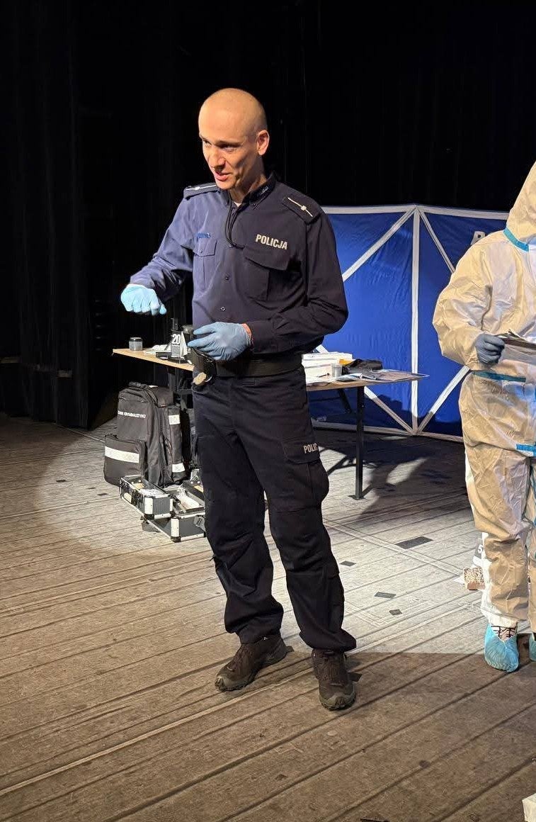 Damian Skowron Damian Skowron