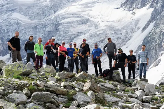 Gruppenfoto der Teilnehmer